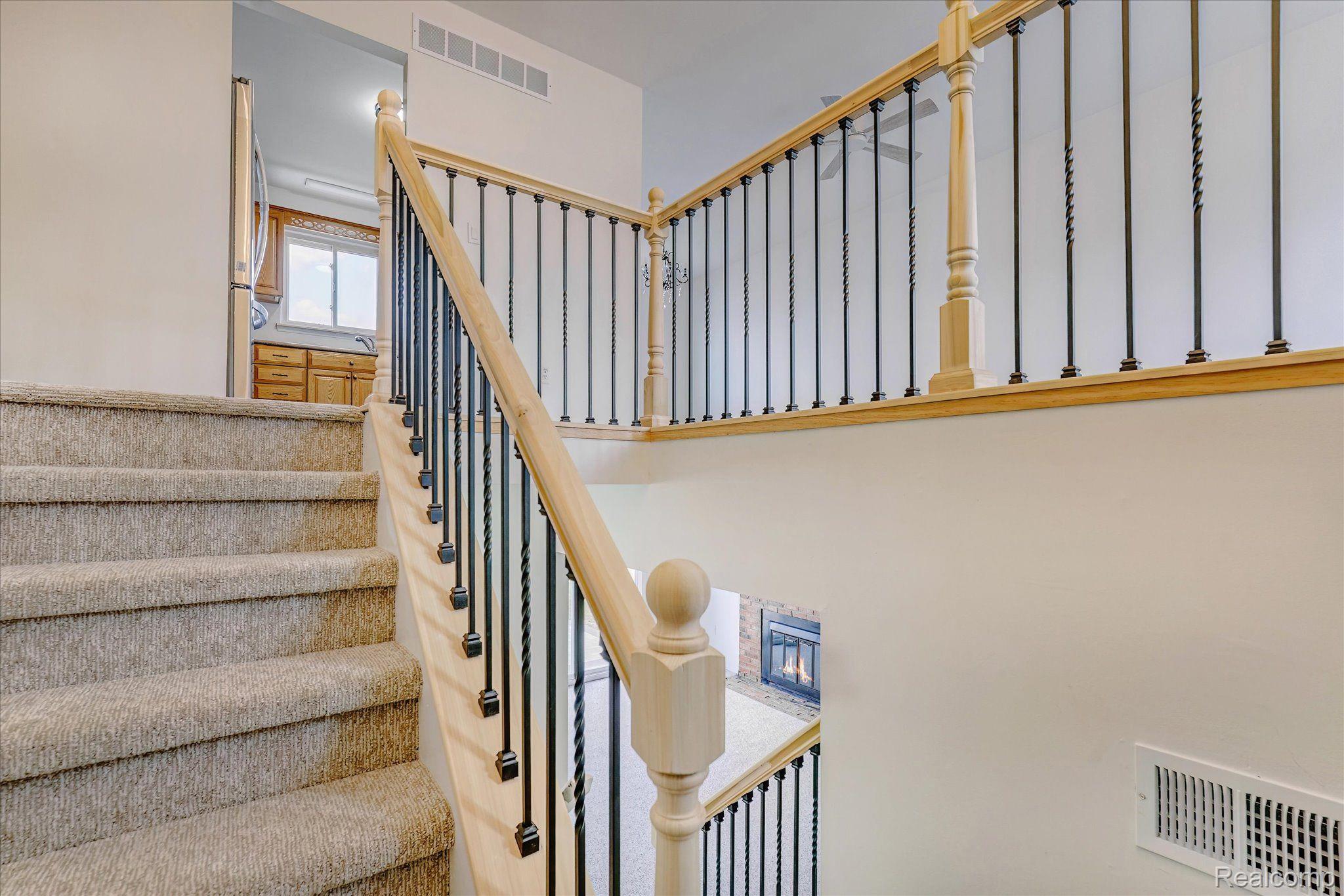 Troy City Oakland, Michigan 48083, United States, 3 Bedrooms Bedrooms, ,2 BathroomsBathrooms,Residential,Active,112136