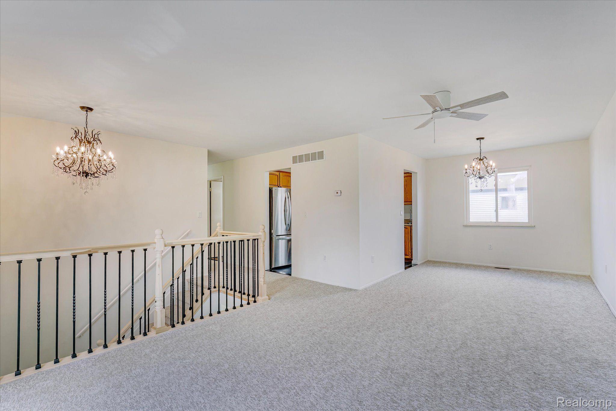 Troy City Oakland, Michigan 48083, United States, 3 Bedrooms Bedrooms, ,2 BathroomsBathrooms,Residential,Active,112136