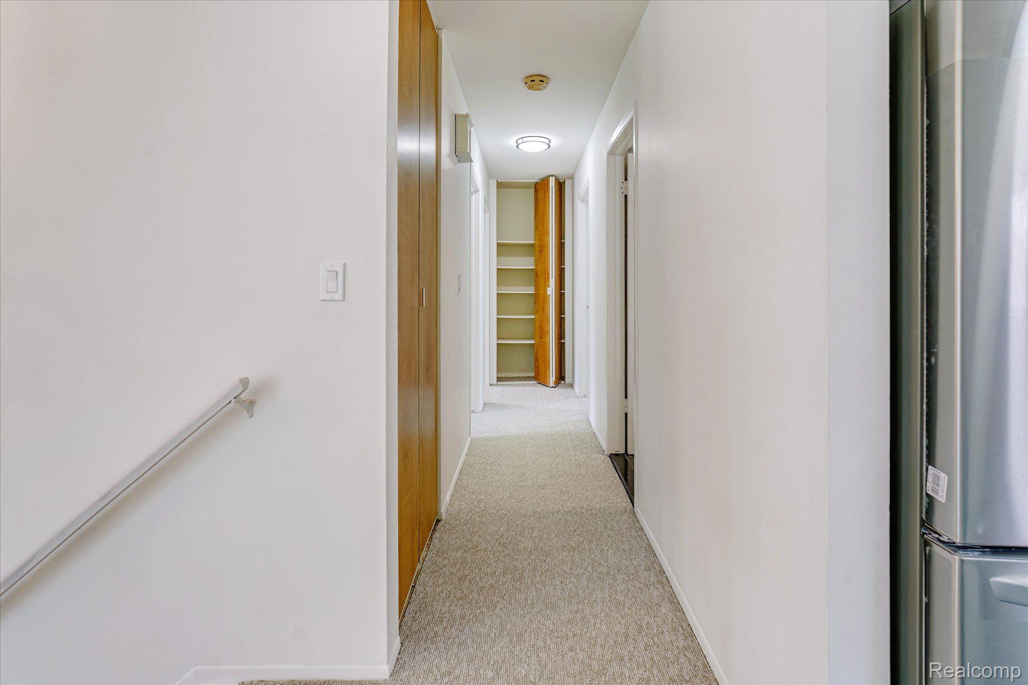 Troy City Oakland, Michigan 48083, United States, 3 Bedrooms Bedrooms, ,2 BathroomsBathrooms,Residential,Active,112136