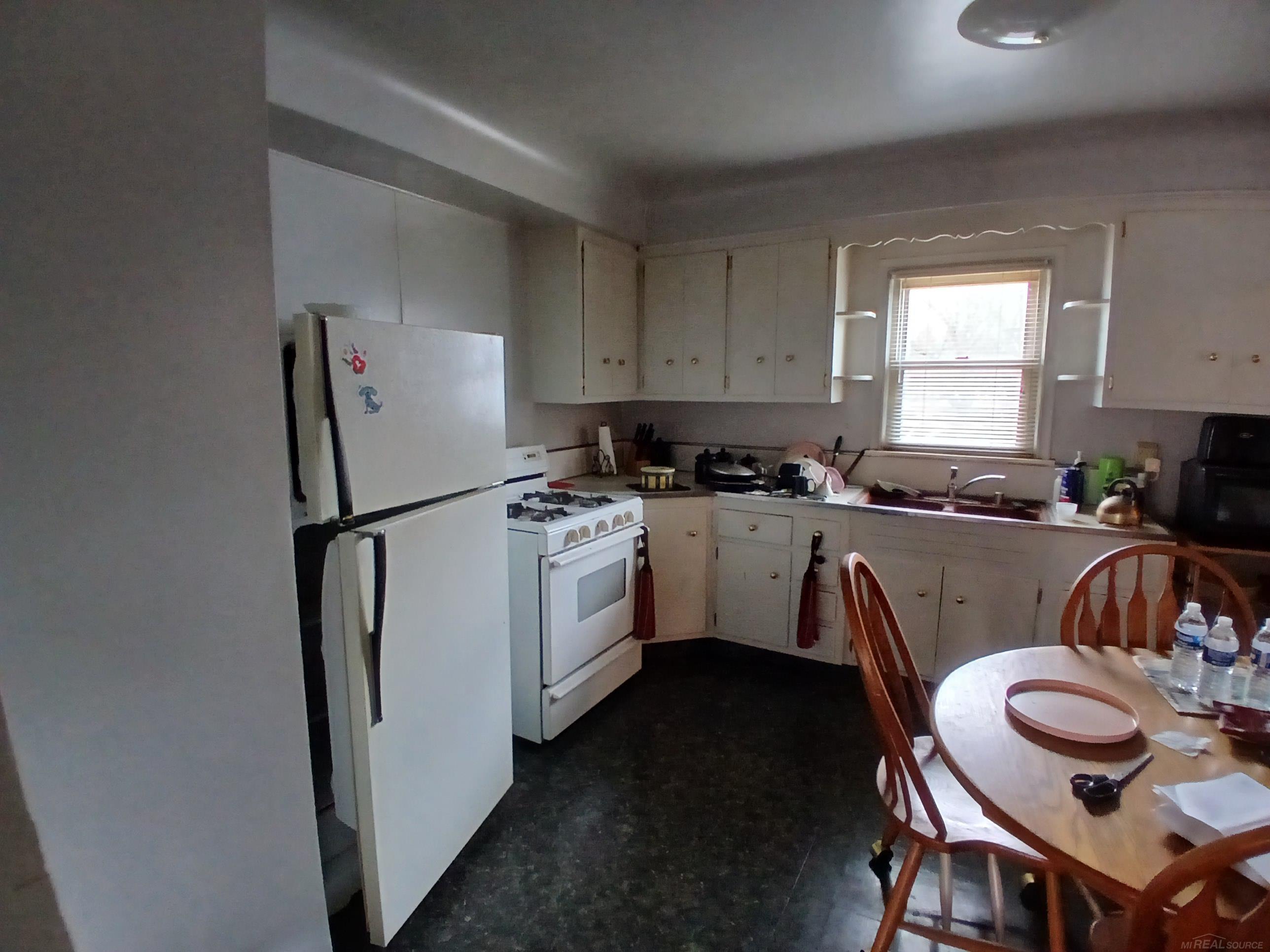 24894 Marigold Avenue