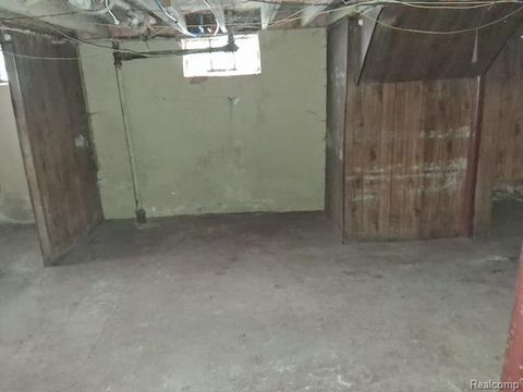 Tiny photo for 15530 Winthrop Street, Detroit City, MI 48227 (MLS # 20261005768)