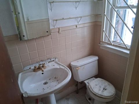 Tiny photo for 15530 Winthrop Street, Detroit City, MI 48227 (MLS # 20261005768)