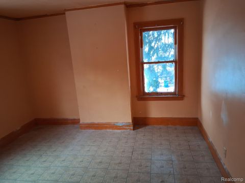 Tiny photo for 15530 Winthrop Street, Detroit City, MI 48227 (MLS # 20261005768)