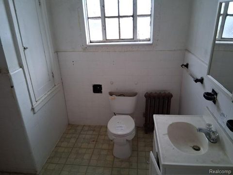 Tiny photo for 15530 Winthrop Street, Detroit City, MI 48227 (MLS # 20261005768)