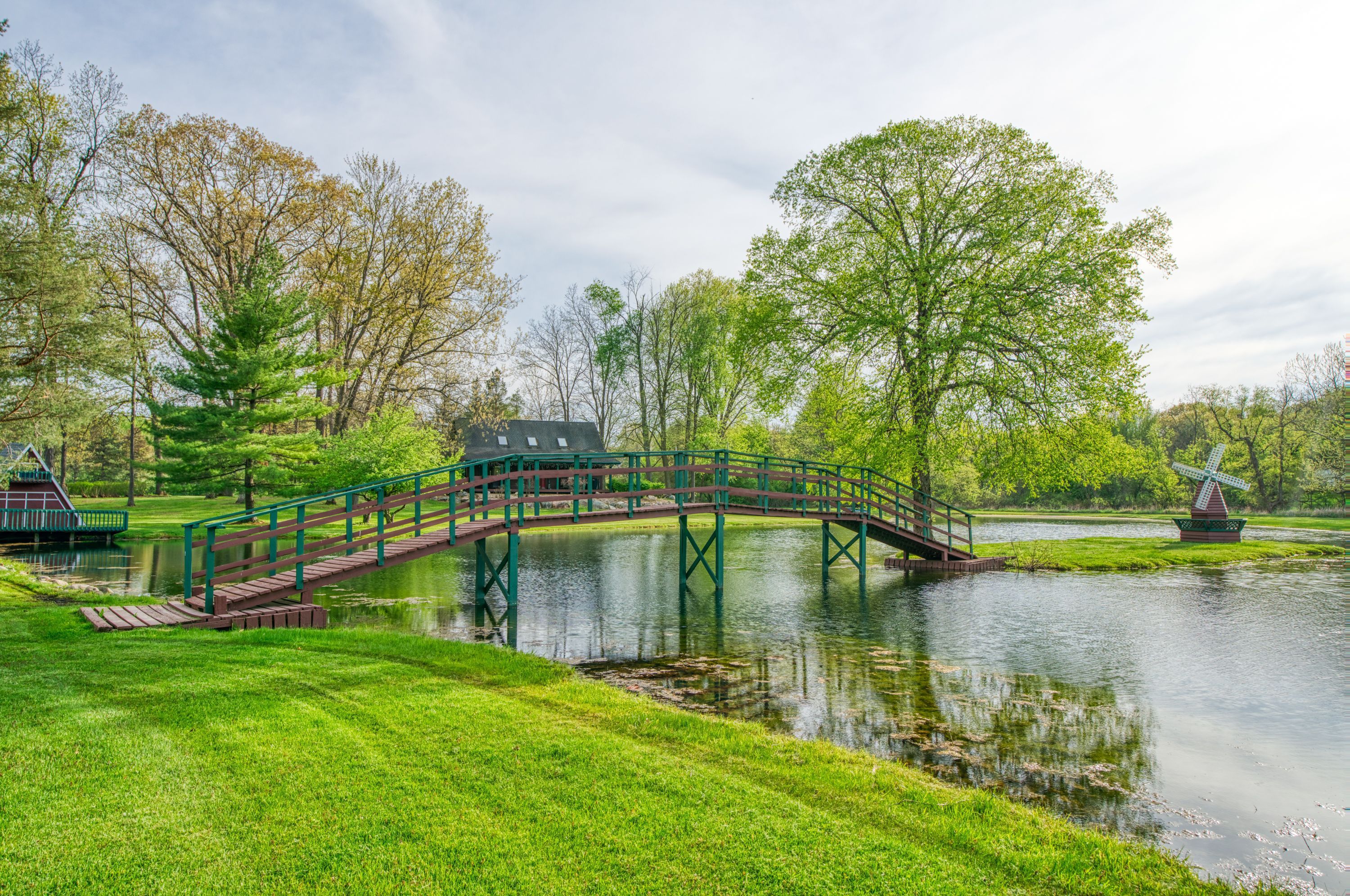 Howell Township Livingston, Michigan 48855, United States, 3 Bedrooms Bedrooms, ,2 BathroomsBathrooms,Residential,Pending,129788