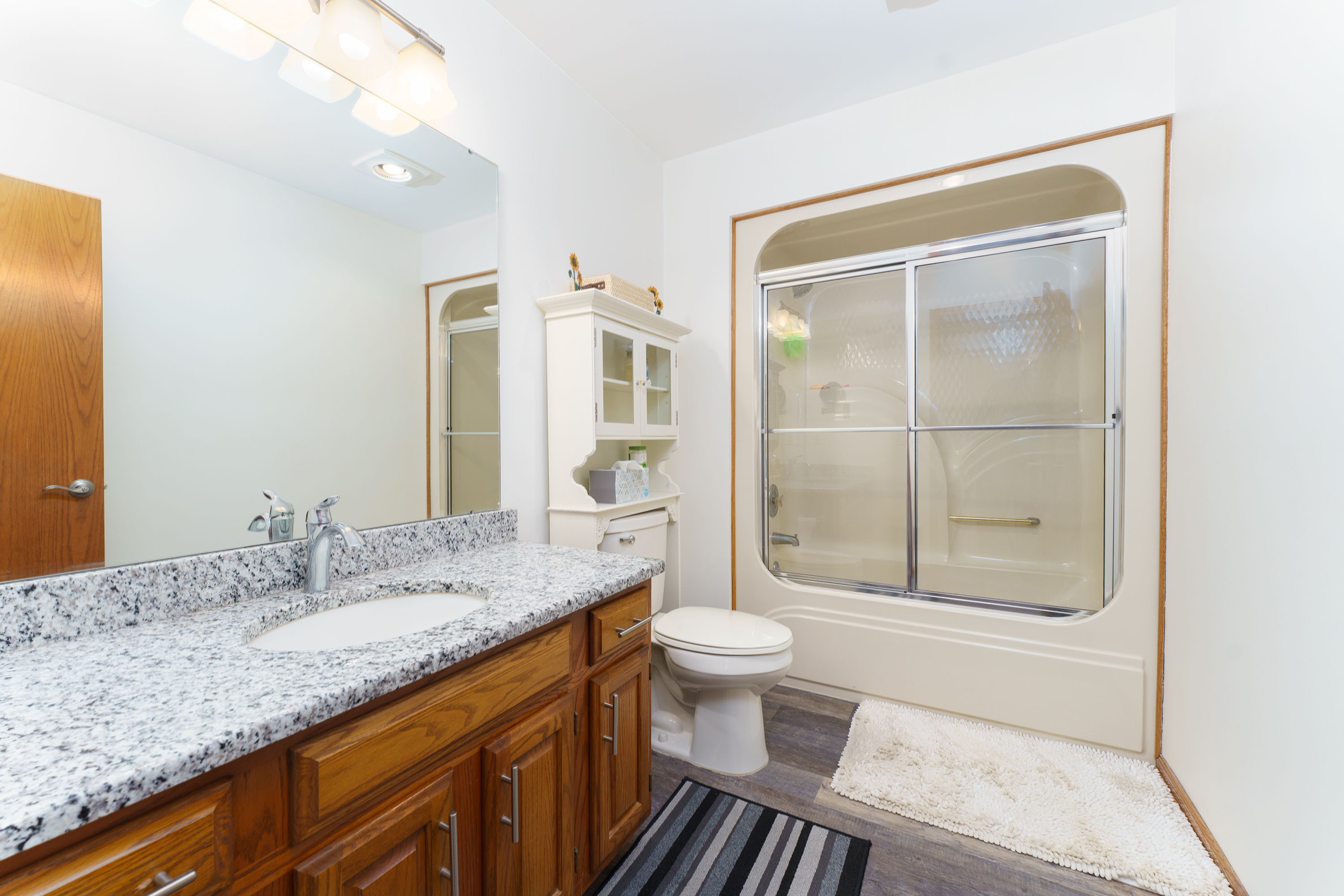 Howell Township Livingston, Michigan 48855, United States, 3 Bedrooms Bedrooms, ,2 BathroomsBathrooms,Residential,Pending,129788