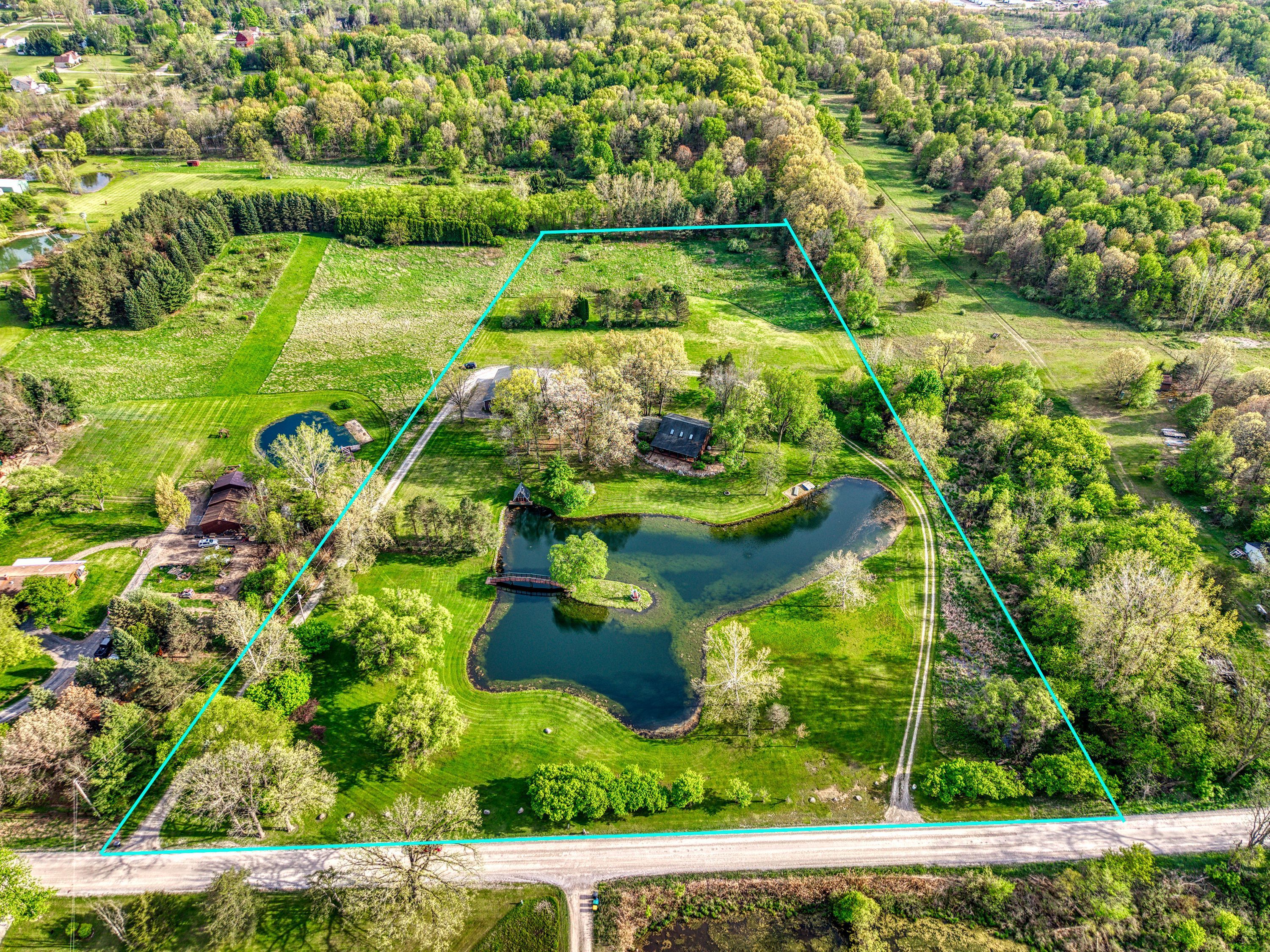 Howell Township Livingston, Michigan 48855, United States, 3 Bedrooms Bedrooms, ,2 BathroomsBathrooms,Residential,Pending,129788