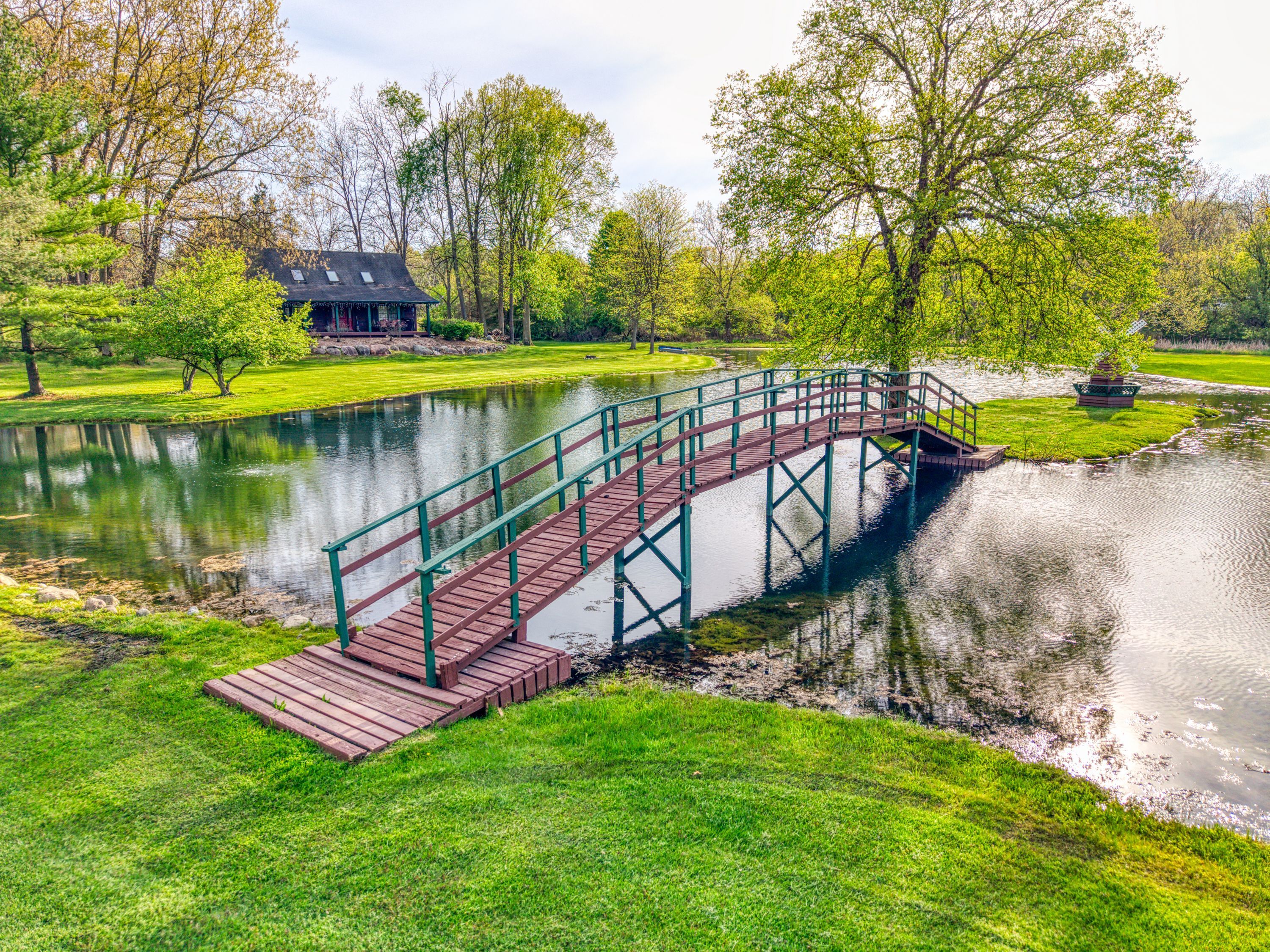 Howell Township Livingston, Michigan 48855, United States, 3 Bedrooms Bedrooms, ,2 BathroomsBathrooms,Residential,Pending,129788