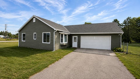 Photo of 20085 11 Mile Road, Mecosta Township, MI 49307 (MLS # 65026056102)