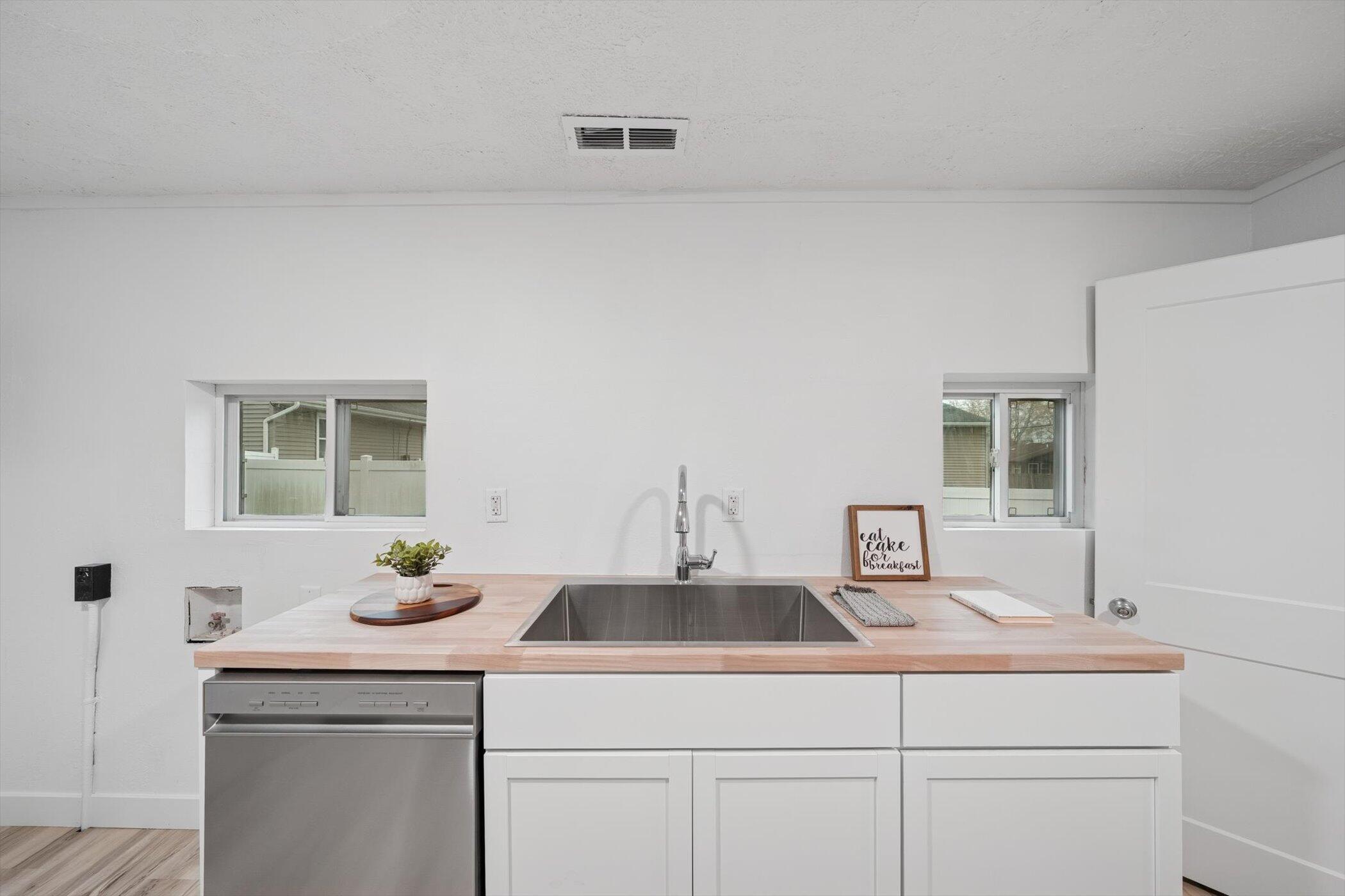 167 N Ford Boulevard