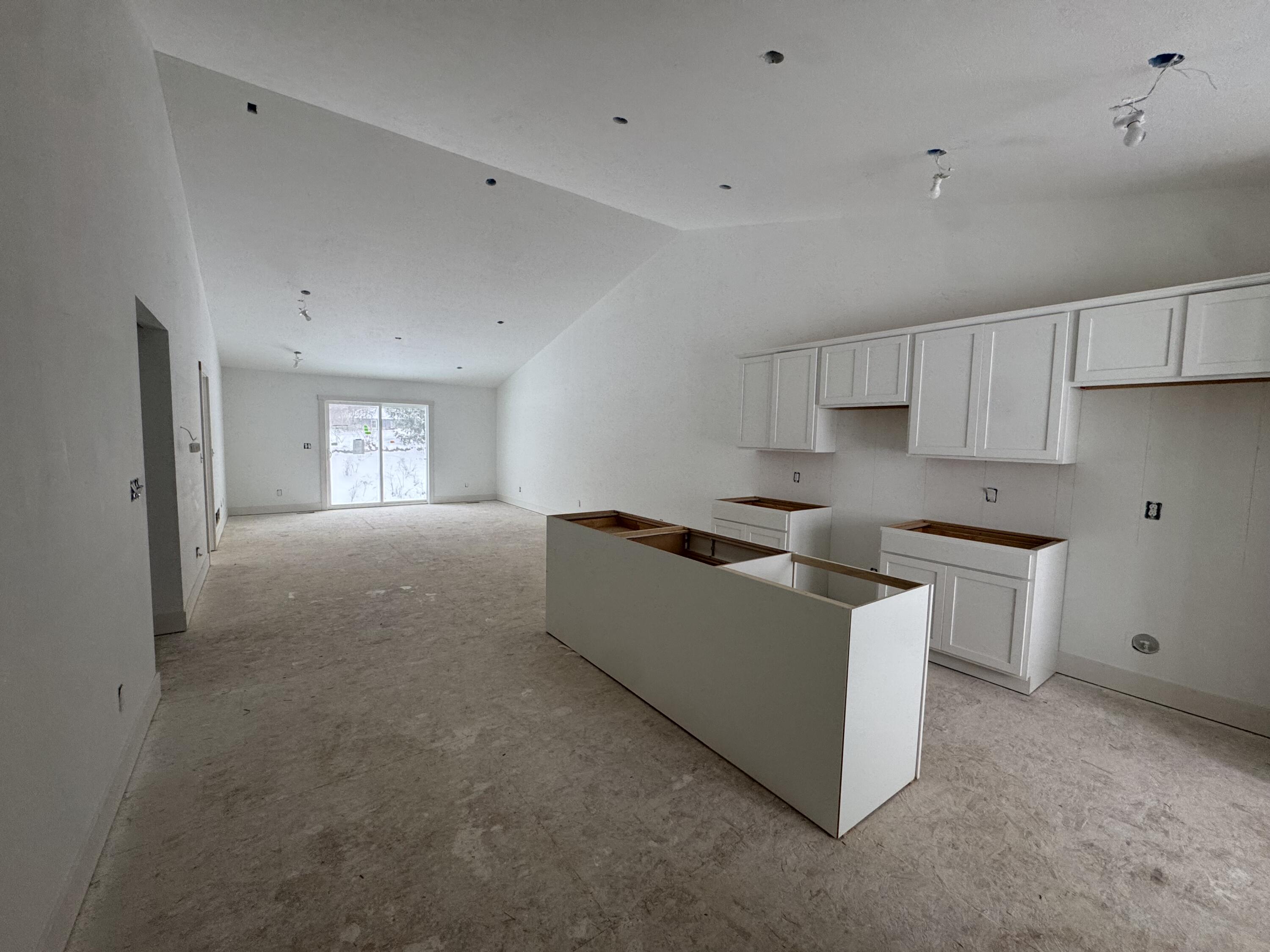 1575 N Village Circle