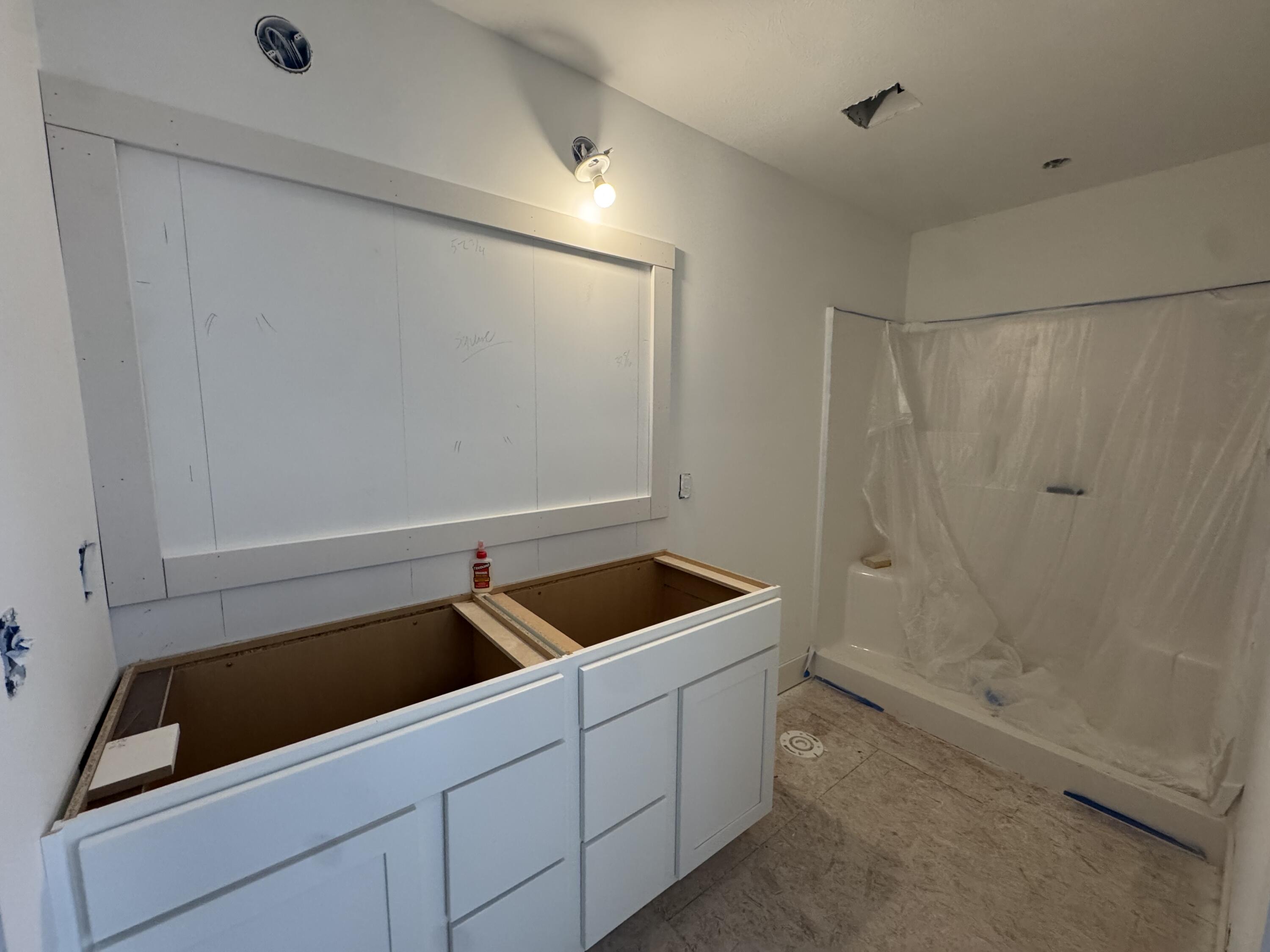 1575 N Village Circle