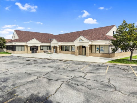 Photo for 34620 Utica Road