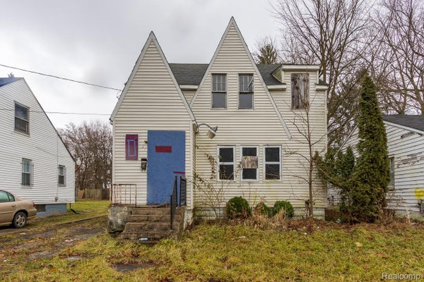2718 N CHEVROLET AVE, FLINT, MI 48504 - Image a067ea41636eb16e2e5f8a6448506dfe/2488478902