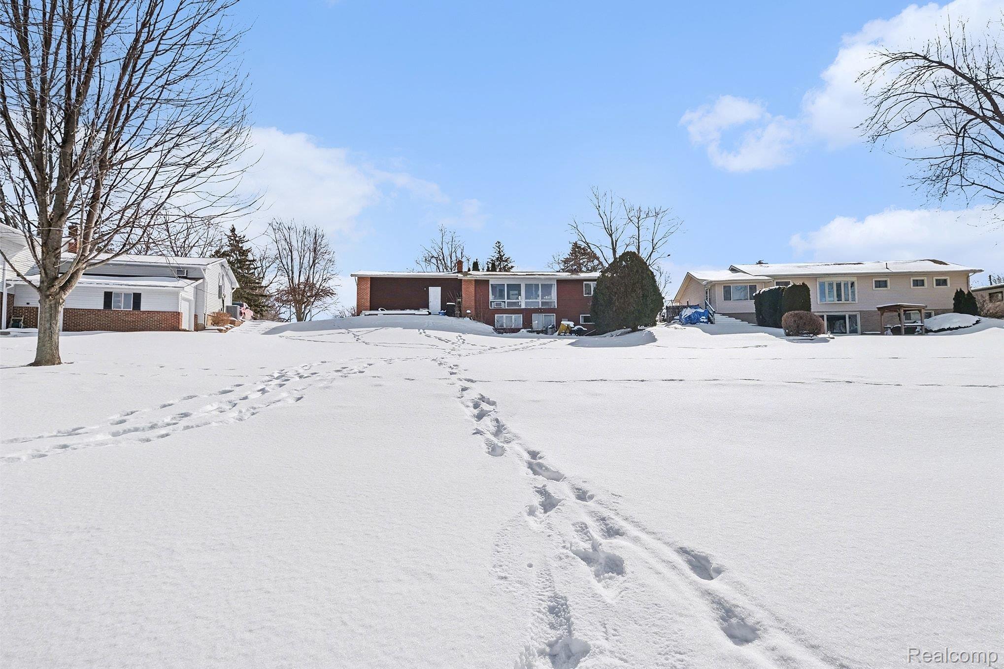 4100 Four Lakes Avenue