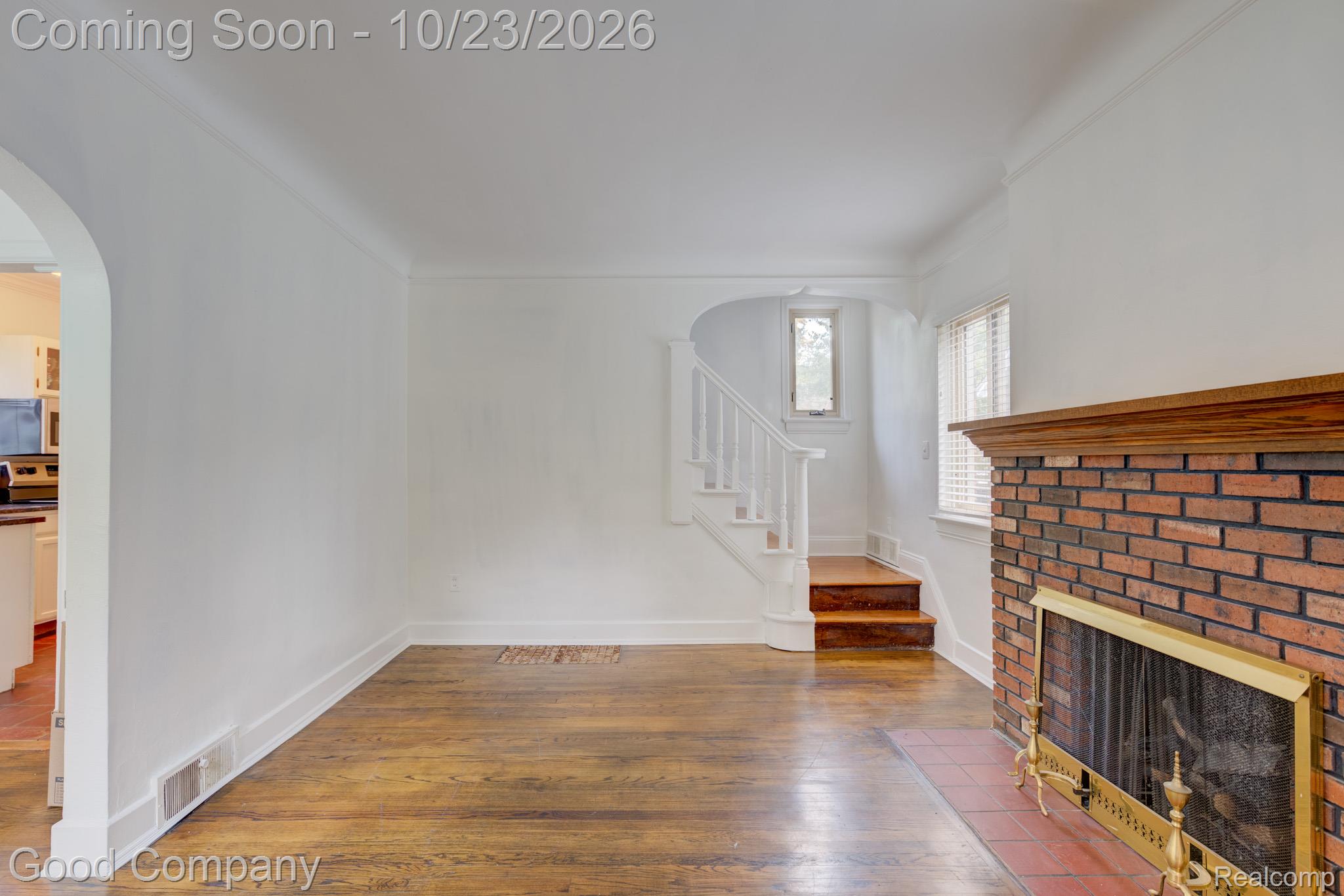 886 W Drayton Street