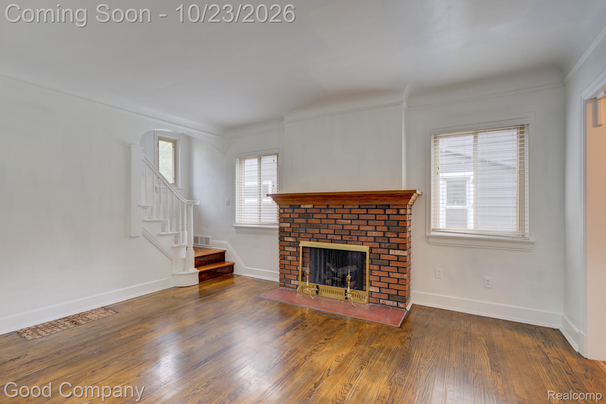 886 W Drayton Street