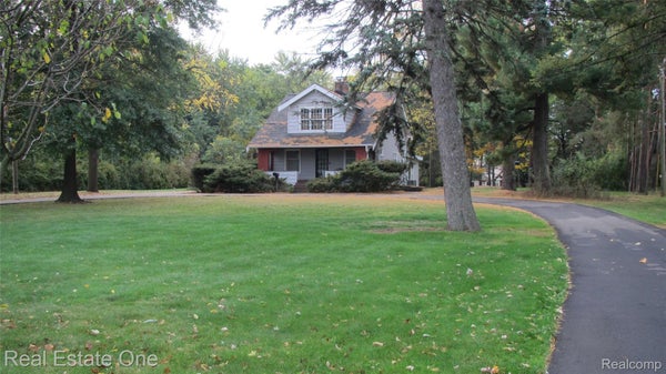 4935 GREEN RD, WEST BLOOMFIELD, MI 48323 - Image a07c784381feaf643ac21ec6a68ec8bc/247752964