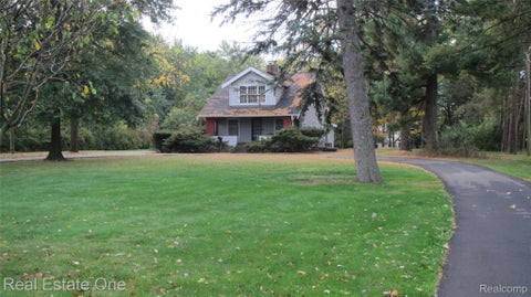 Tiny photo for 4935 Green Road, West Bloomfield Charter Township, MI 48323 (MLS # 20261083041)