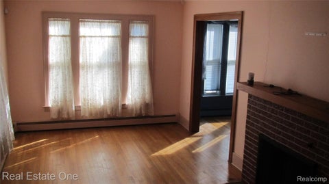Tiny photo for 4935 Green Road, West Bloomfield Charter Township, MI 48323 (MLS # 20261083041)