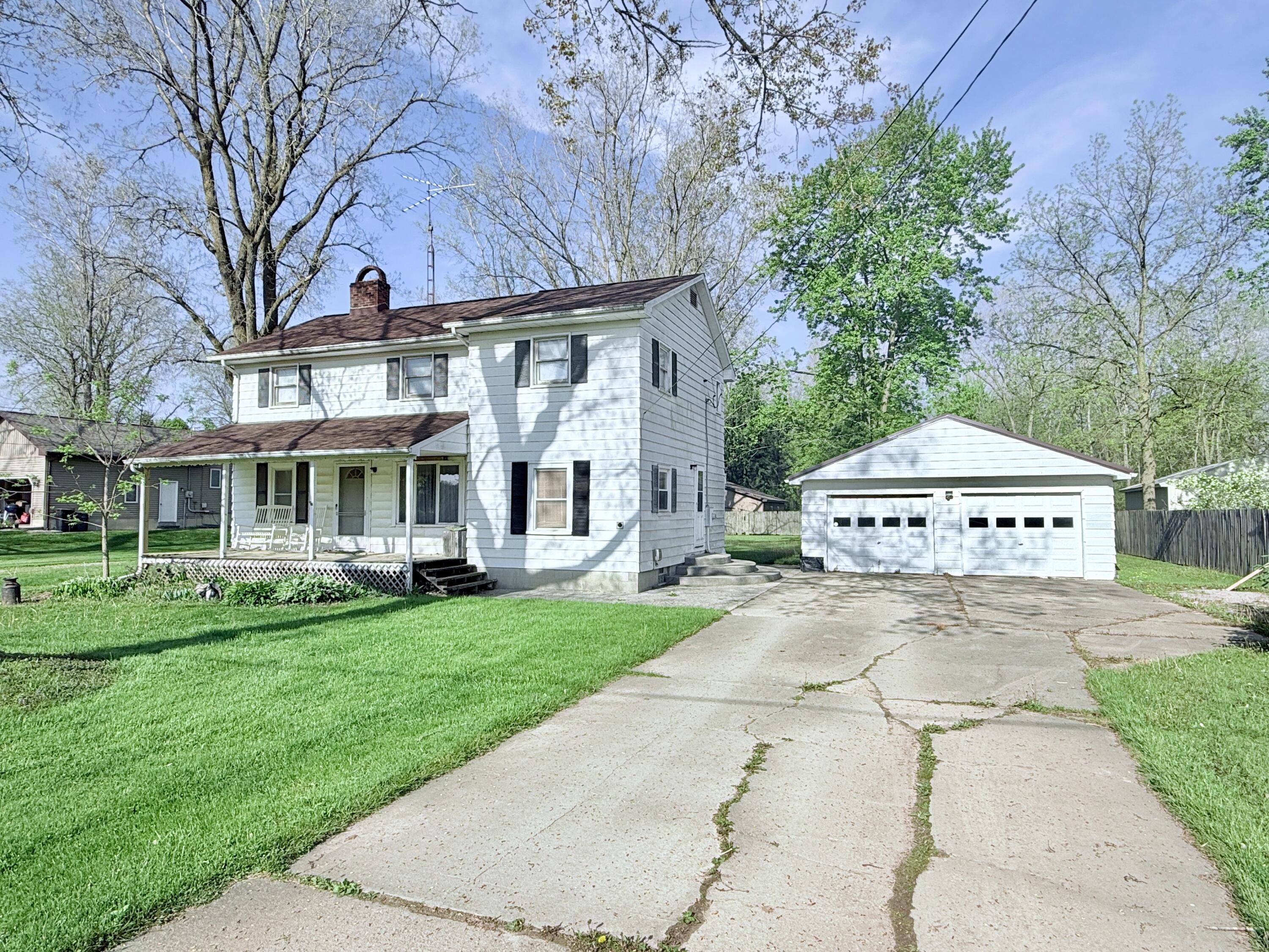 5183 N Oak Road