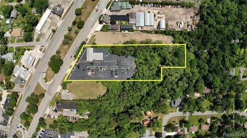 28975 Grand River Avenue Farmington City MI 48336