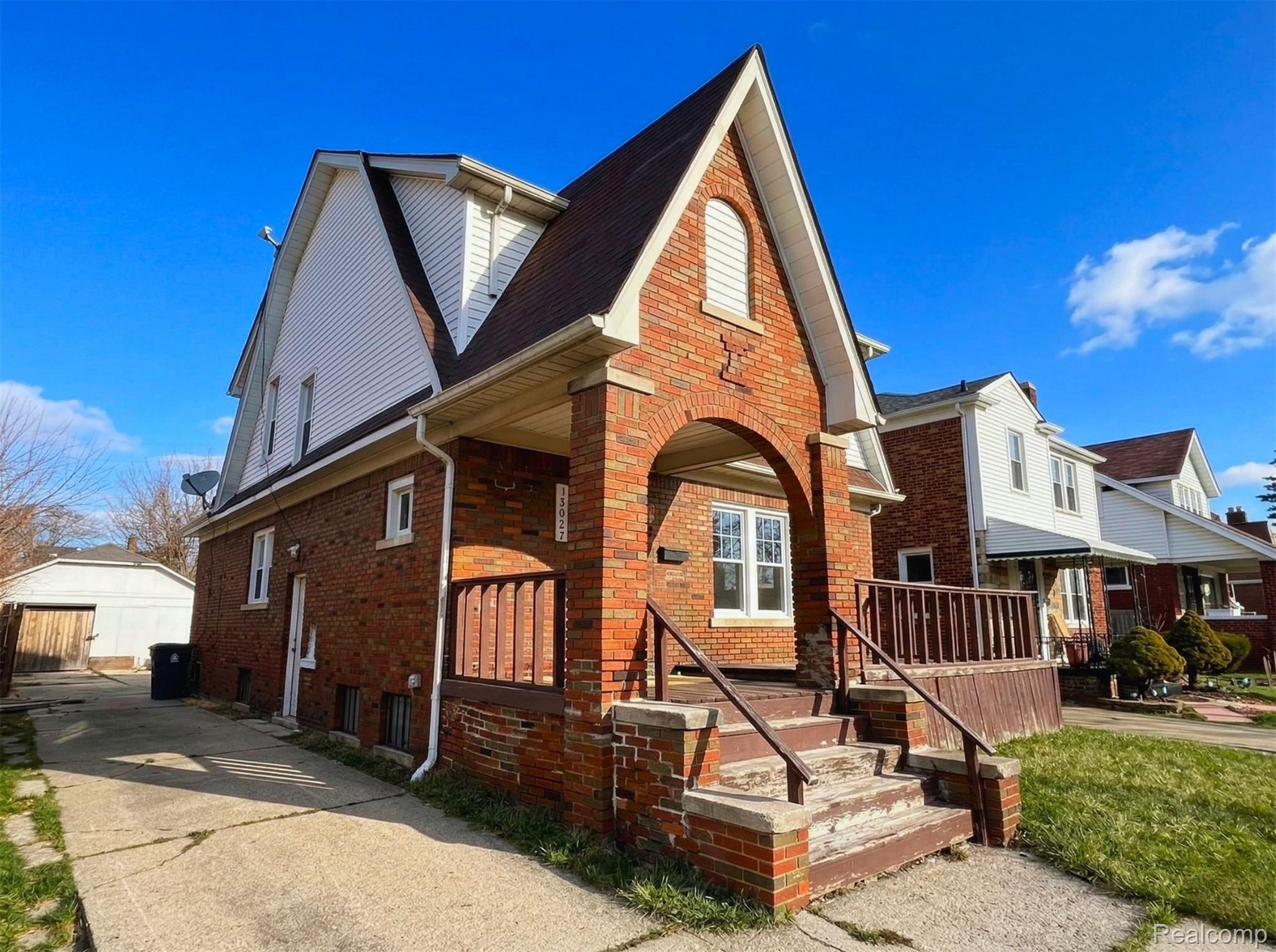 13027 Rosemary Street