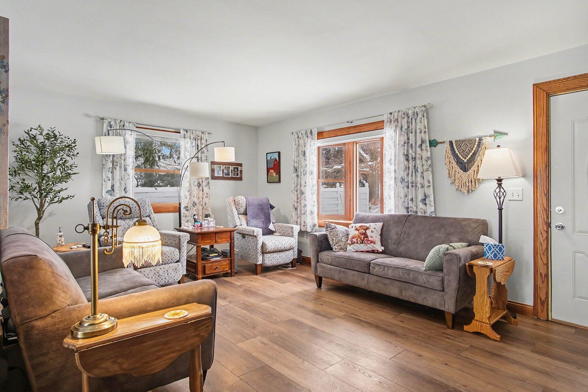 3204 Ipswich Drive NW