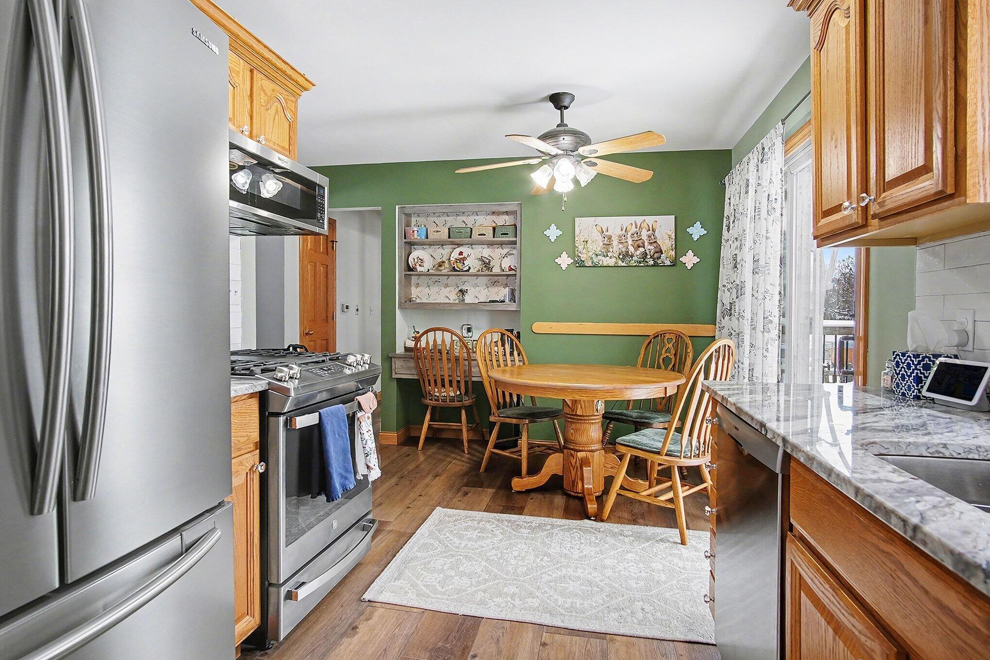 3204 Ipswich Drive NW