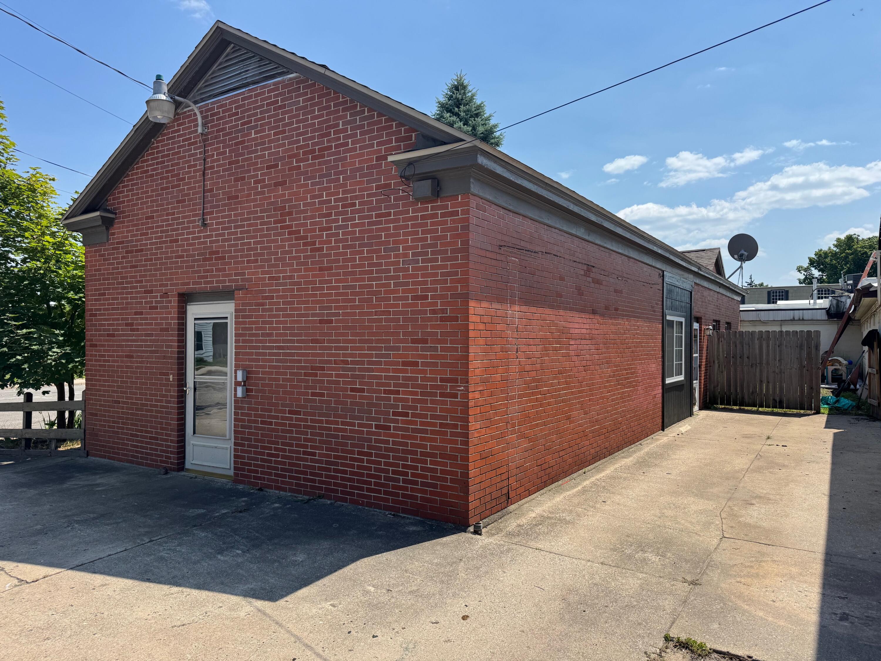 177 S Benson Street