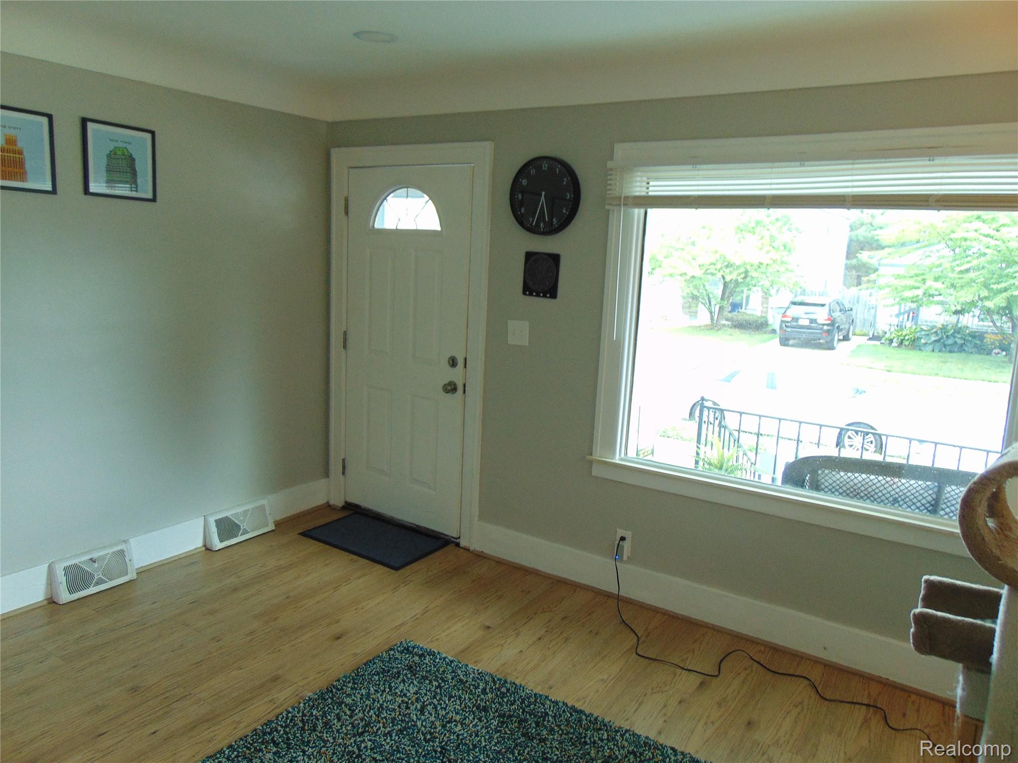 613 E Woodruff Avenue