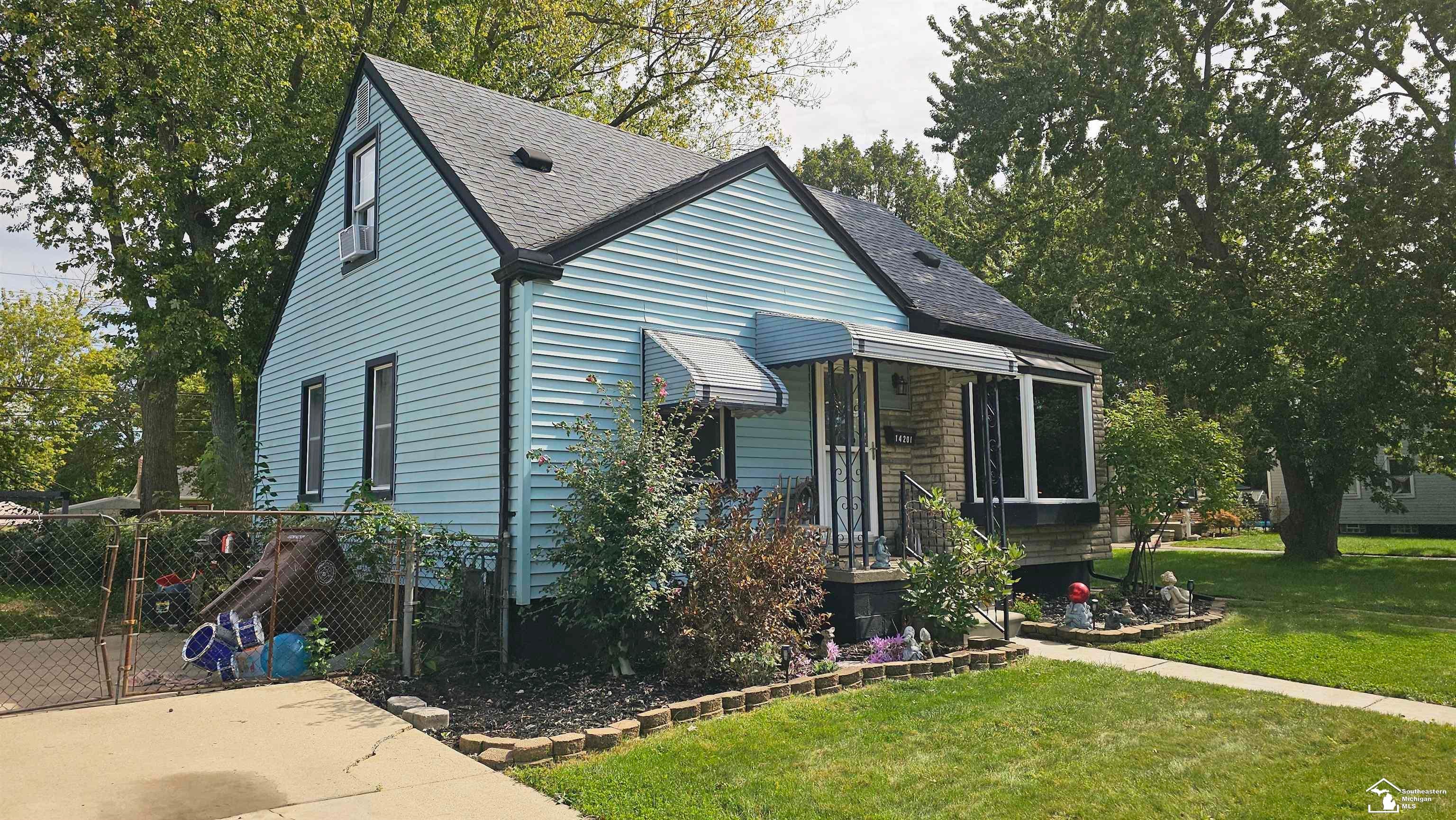 14201 Poplar Street