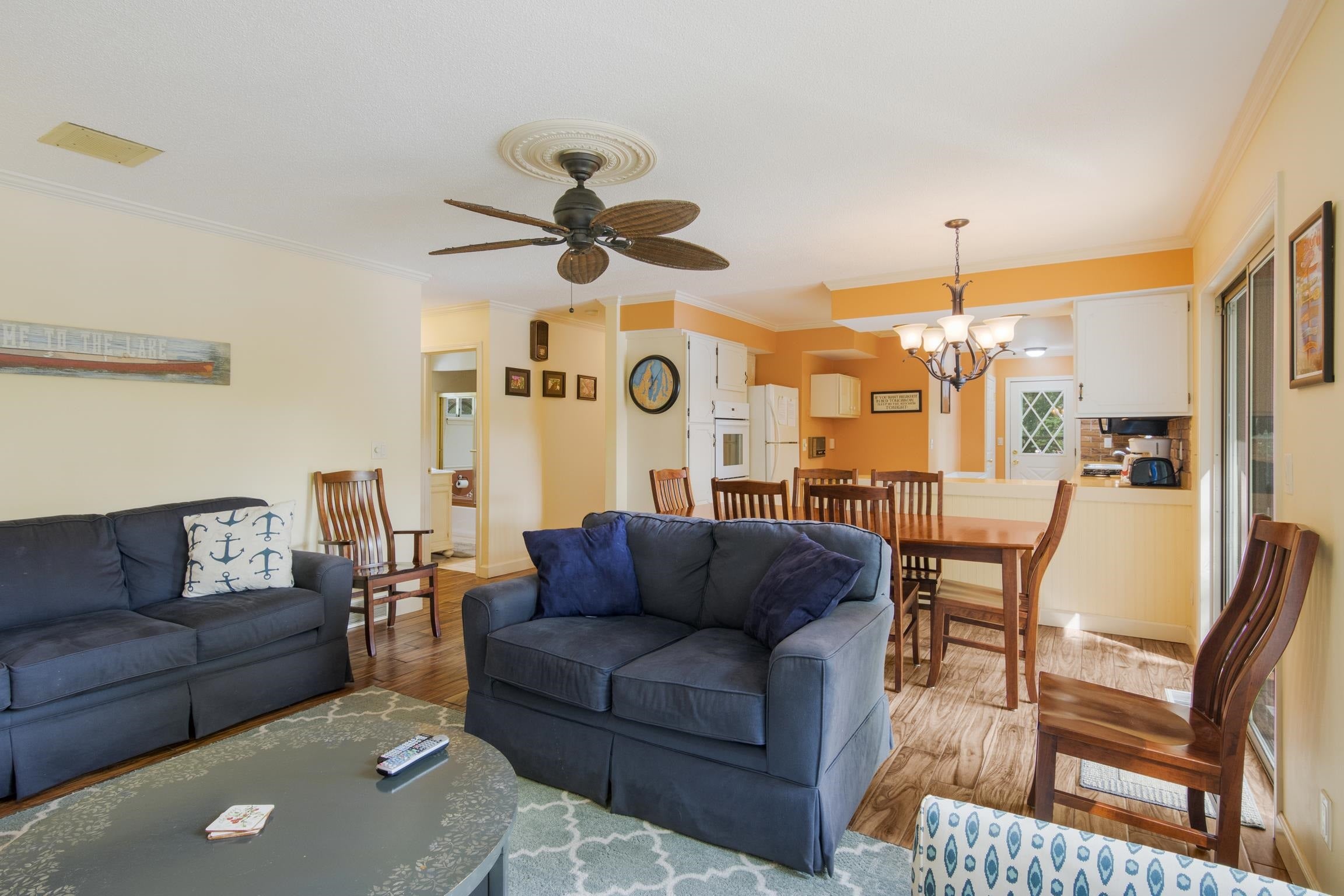 687 Arbutus Trail