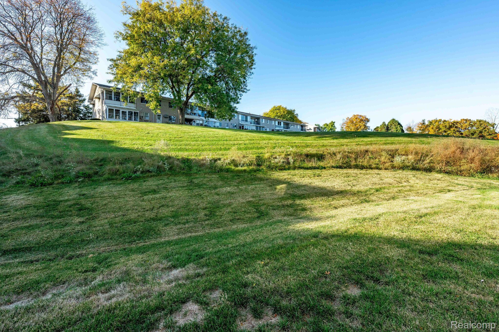 11306 Woodruff Lake