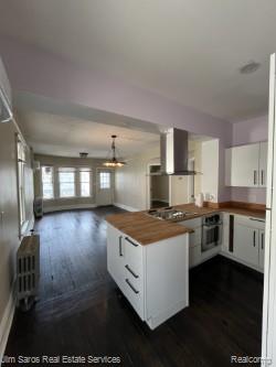 2685 BOTSFORD Street