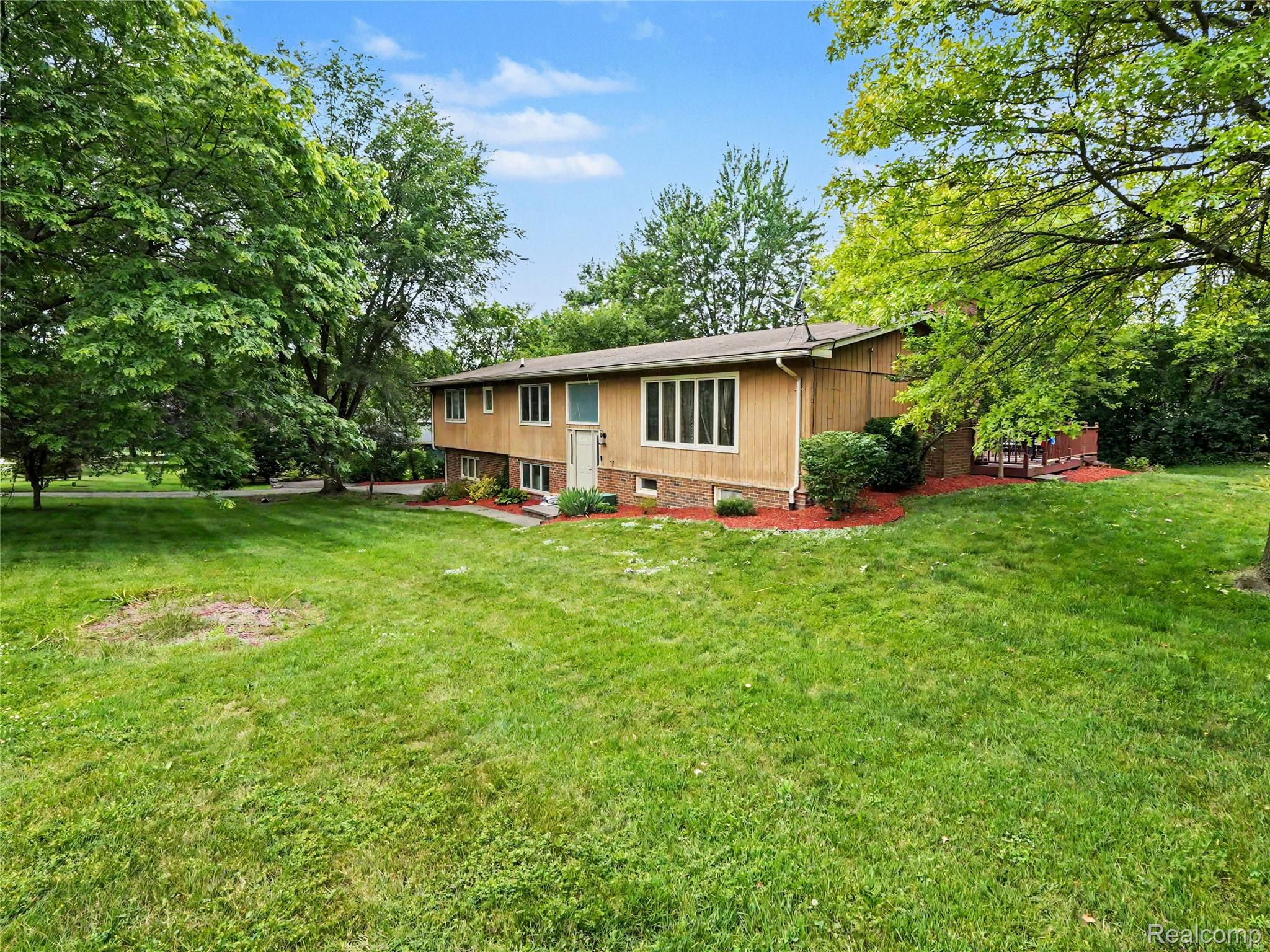 8614 Meadowland Court