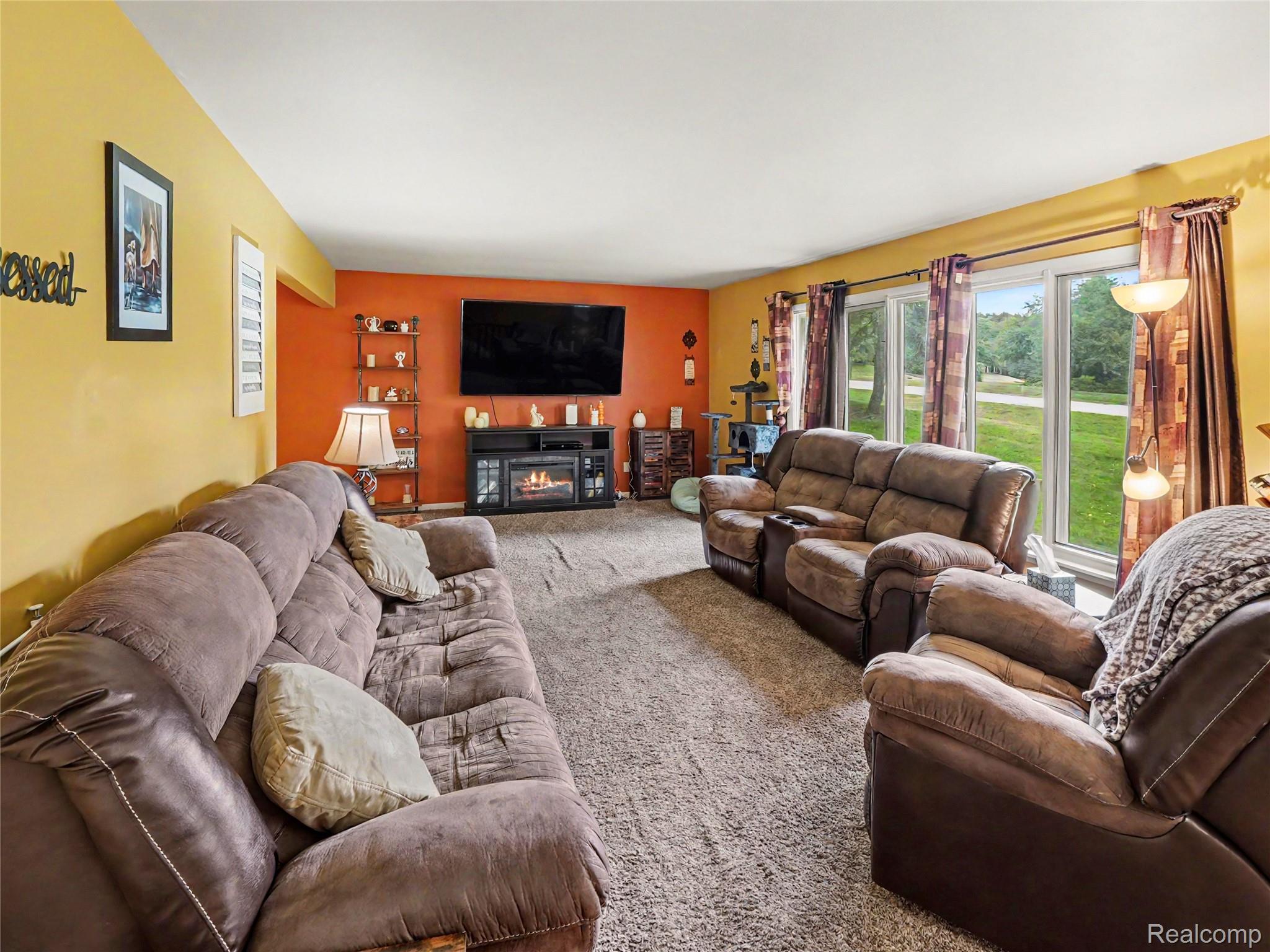 8614 Meadowland Court