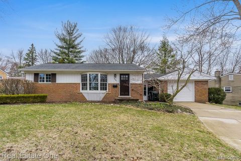 Photo of 354 Reitman Court, Rochester Hills City, MI 48307 (MLS # 20261011279)