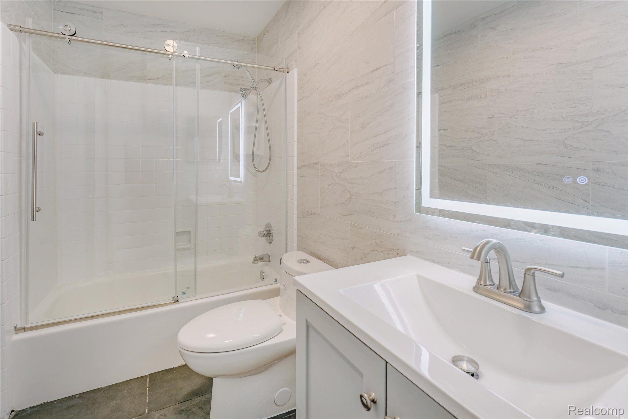 Troy City, Michigan 48083, United States, 3 Bedrooms Bedrooms, ,2 BathroomsBathrooms,Residential,Active,226953