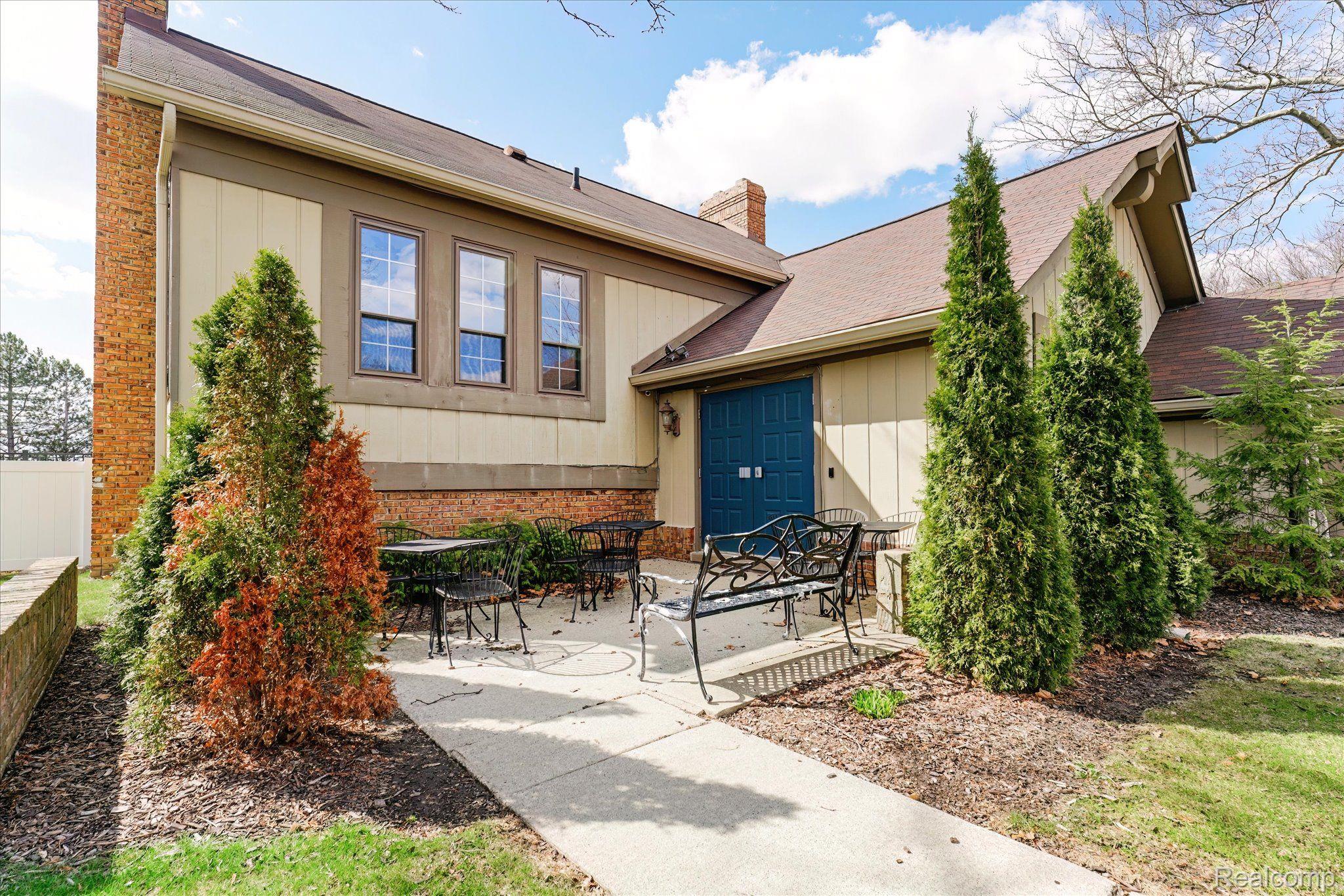 Troy City, Michigan 48083, United States, 3 Bedrooms Bedrooms, ,2 BathroomsBathrooms,Residential,Active,226953