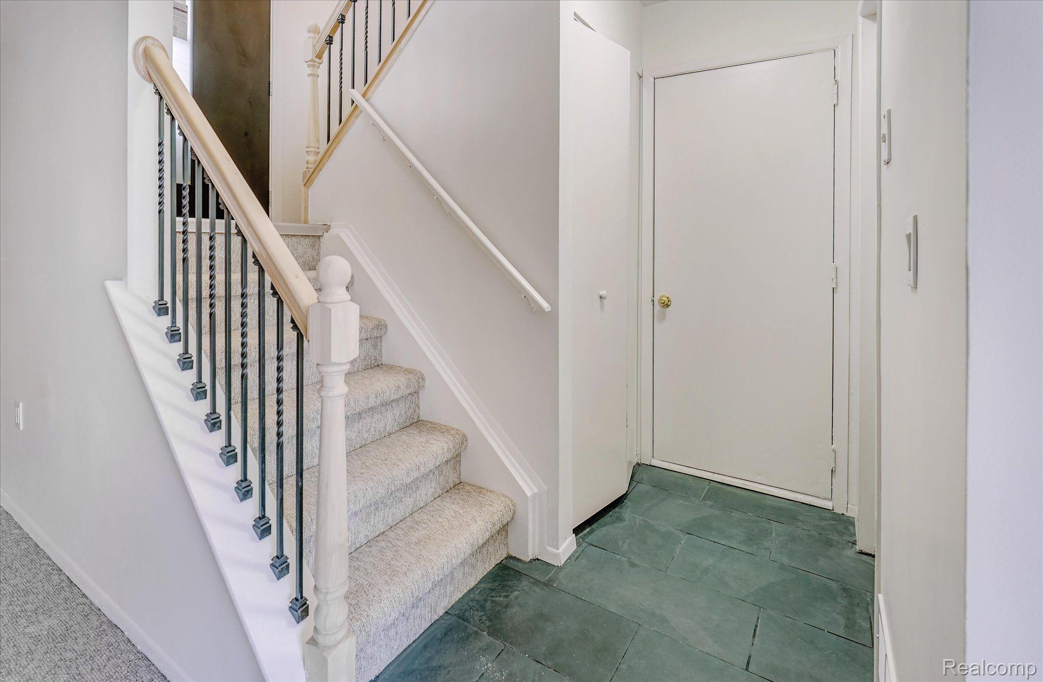 Troy City, Michigan 48083, United States, 3 Bedrooms Bedrooms, ,2 BathroomsBathrooms,Residential,Active,226953