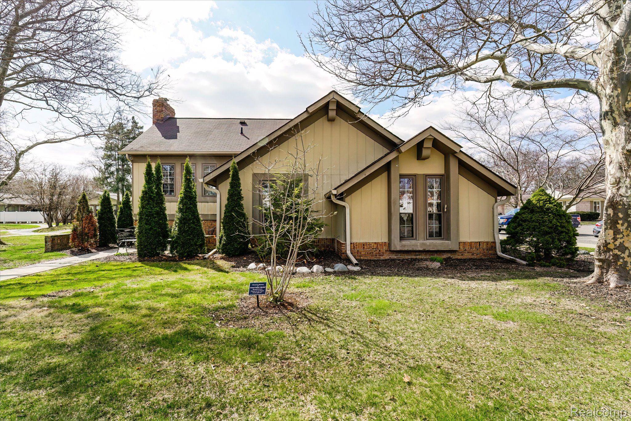 Troy City, Michigan 48083, United States, 3 Bedrooms Bedrooms, ,2 BathroomsBathrooms,Residential,Active,226953