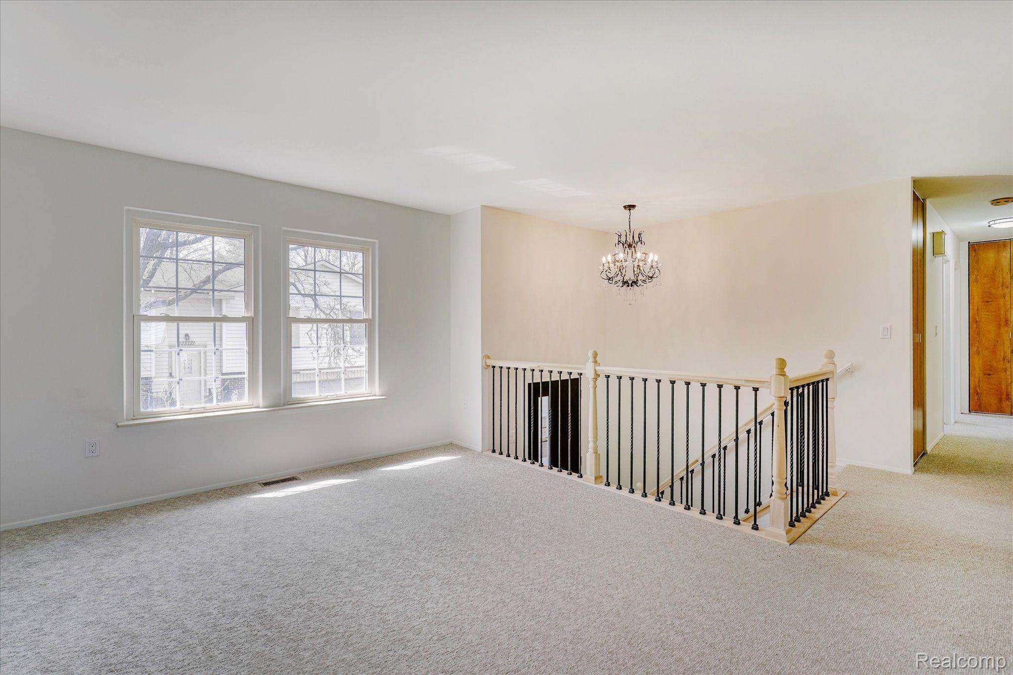 Troy City, Michigan 48083, United States, 3 Bedrooms Bedrooms, ,2 BathroomsBathrooms,Residential,Active,226953