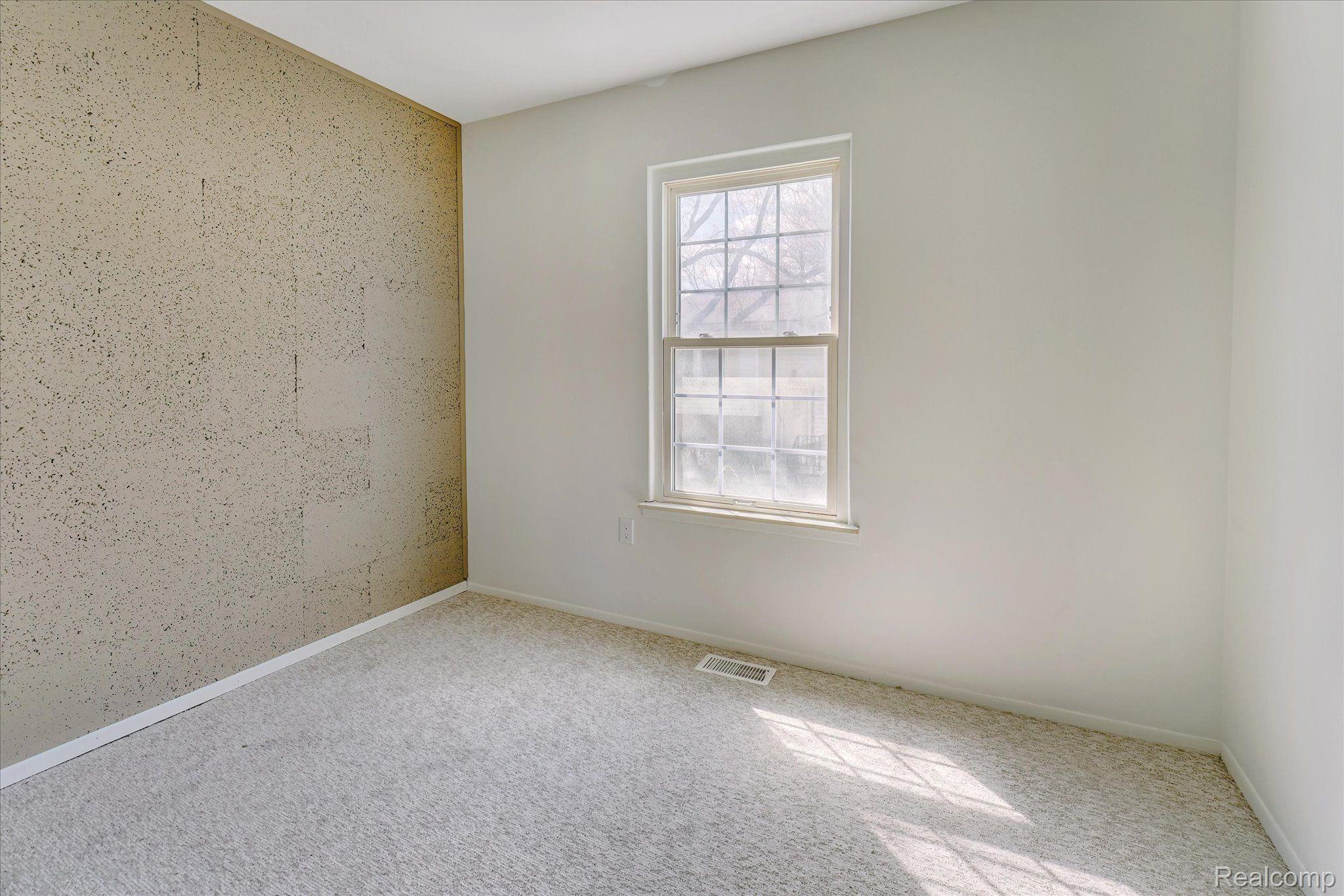 Troy City, Michigan 48083, United States, 3 Bedrooms Bedrooms, ,2 BathroomsBathrooms,Residential,Active,226953