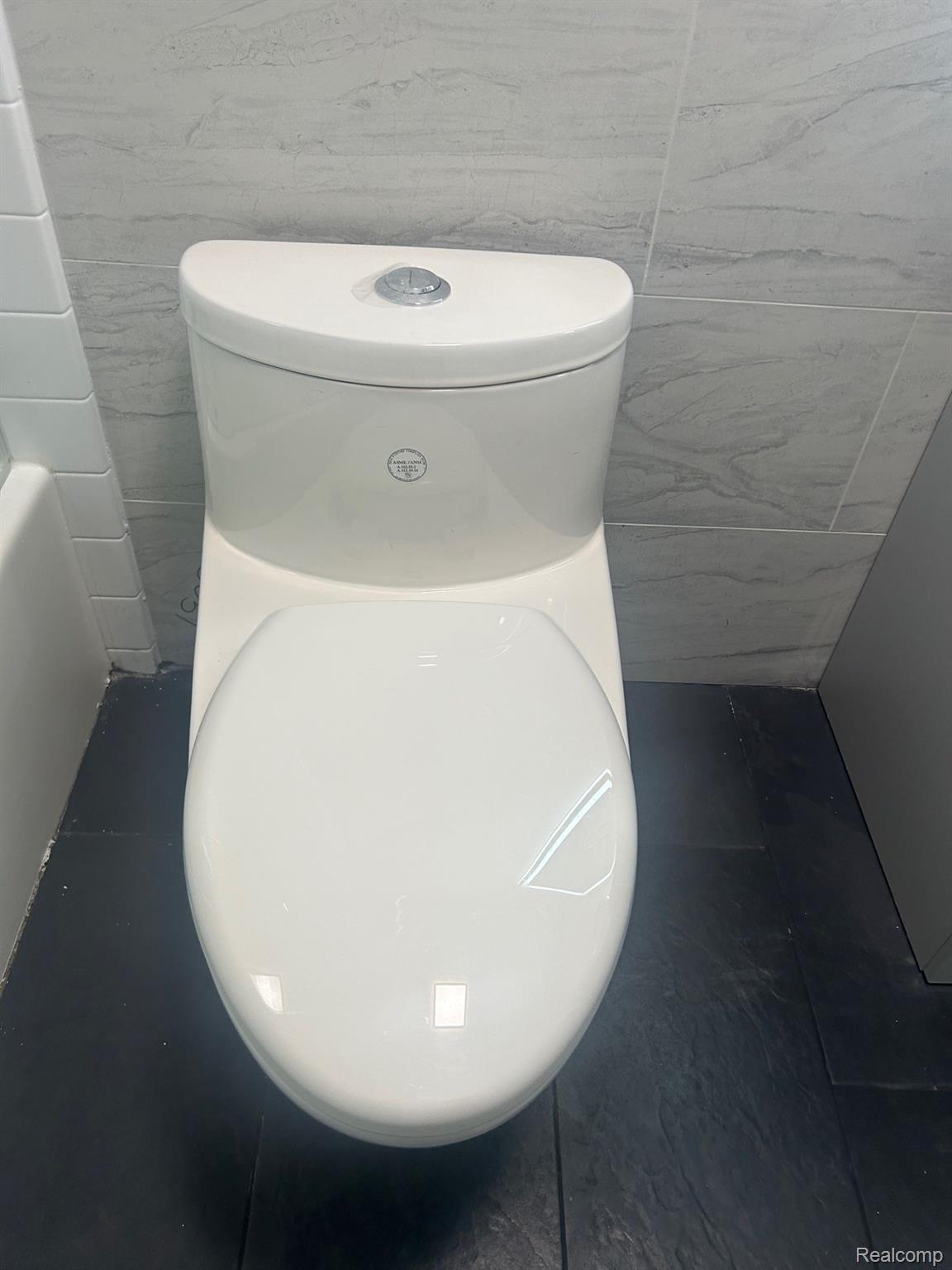 Troy City, Michigan 48083, United States, 3 Bedrooms Bedrooms, ,2 BathroomsBathrooms,Residential,Active,226953