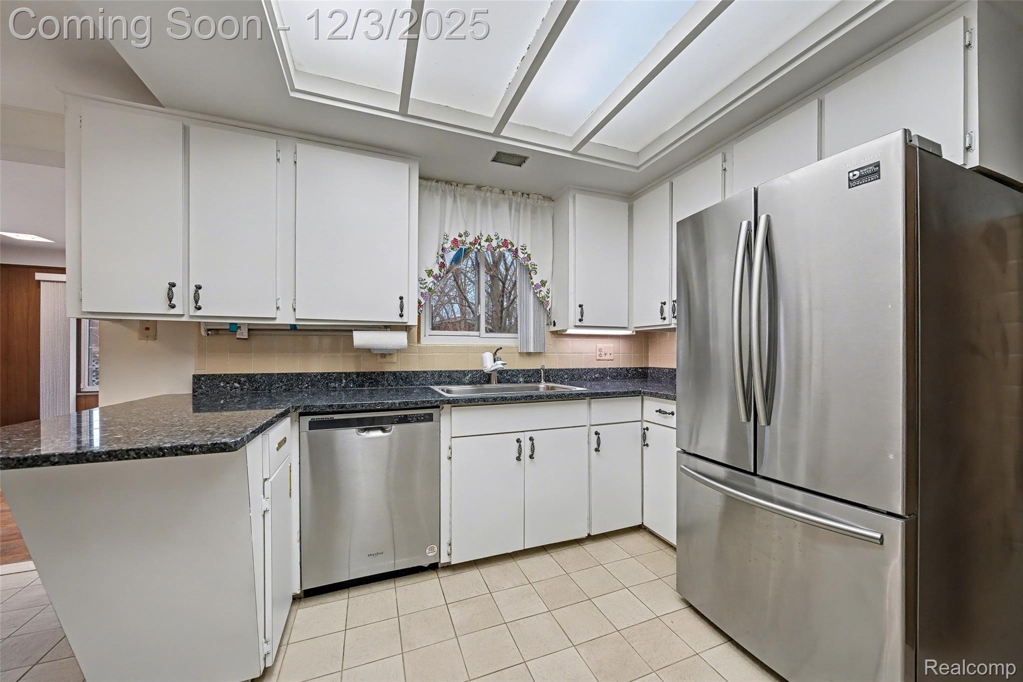 Roseville, Michigan 48066, United States, 3 Bedrooms Bedrooms, ,3 BathroomsBathrooms,Residential,Coming Soon,249498