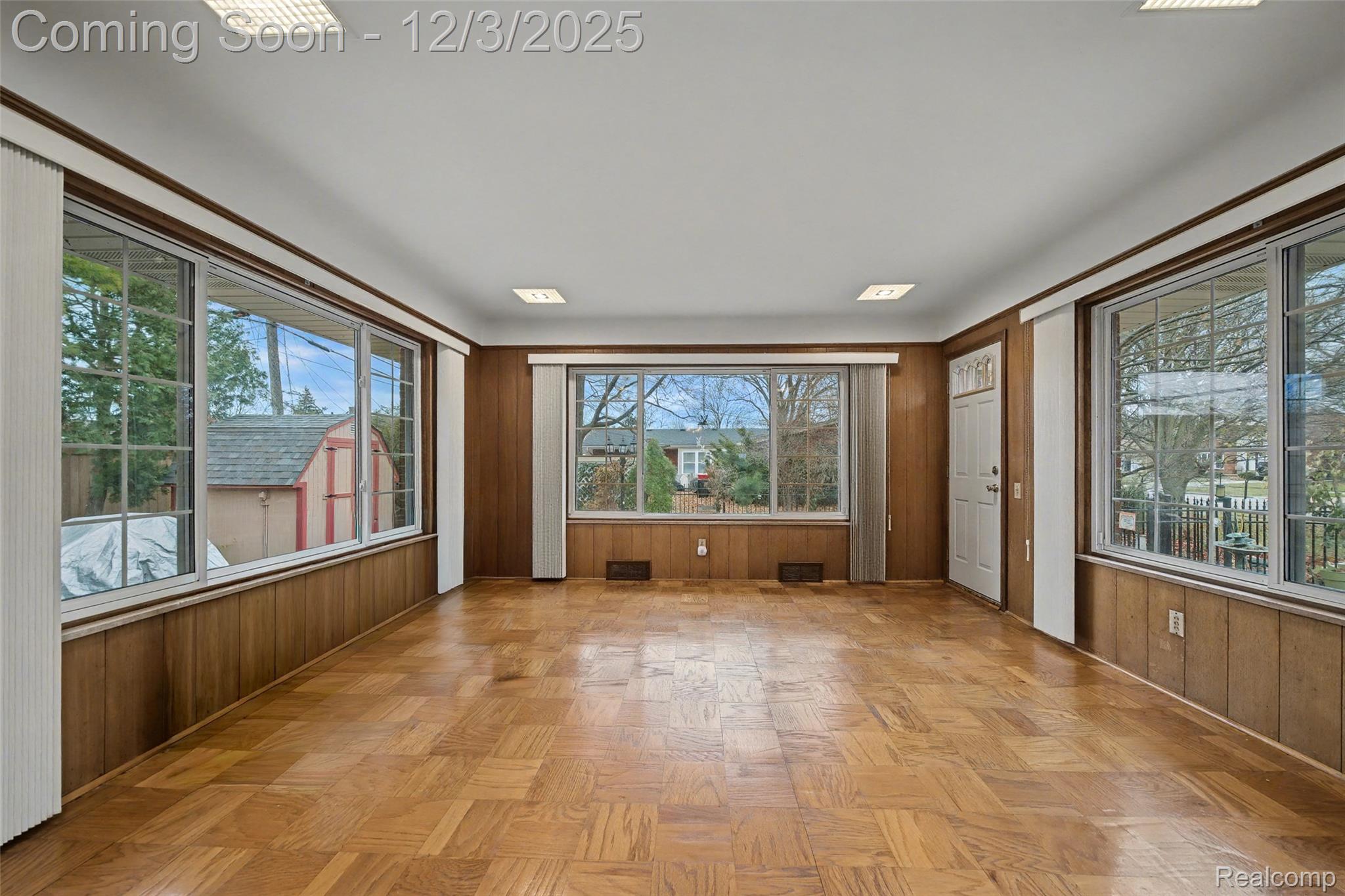 Roseville, Michigan 48066, United States, 3 Bedrooms Bedrooms, ,3 BathroomsBathrooms,Residential,Coming Soon,249498