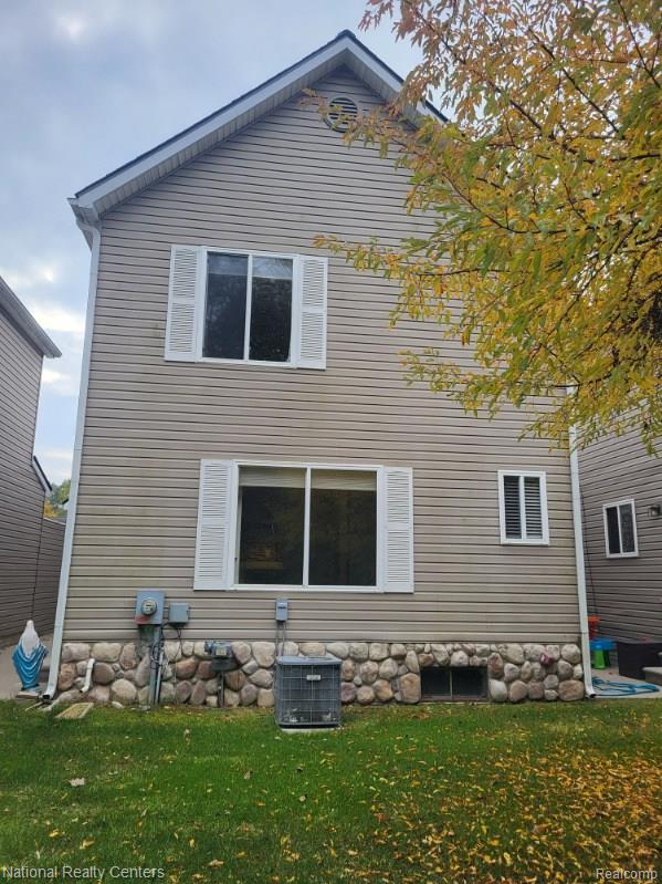 5028 Clintonville Pines Drive