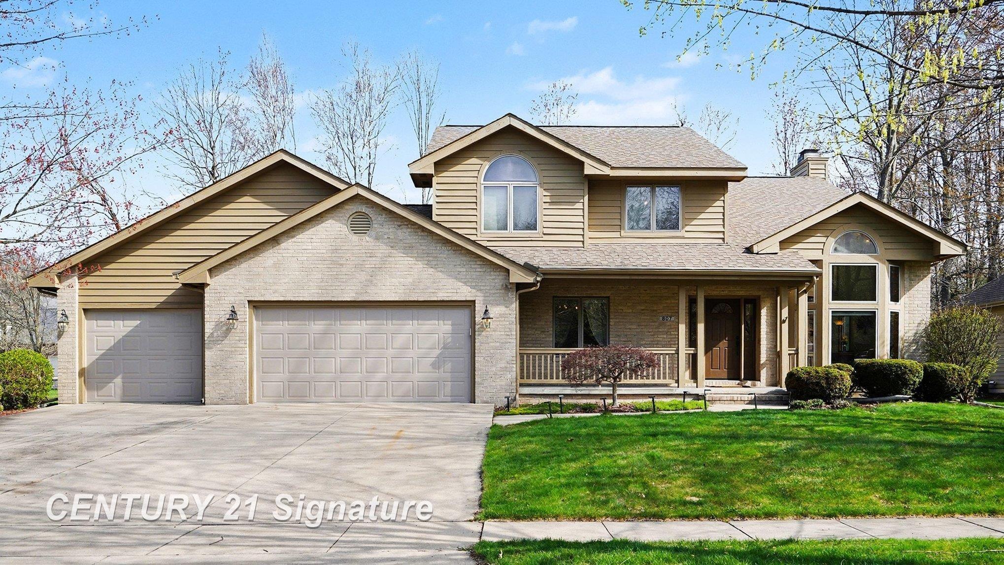 807 Scenic Drive