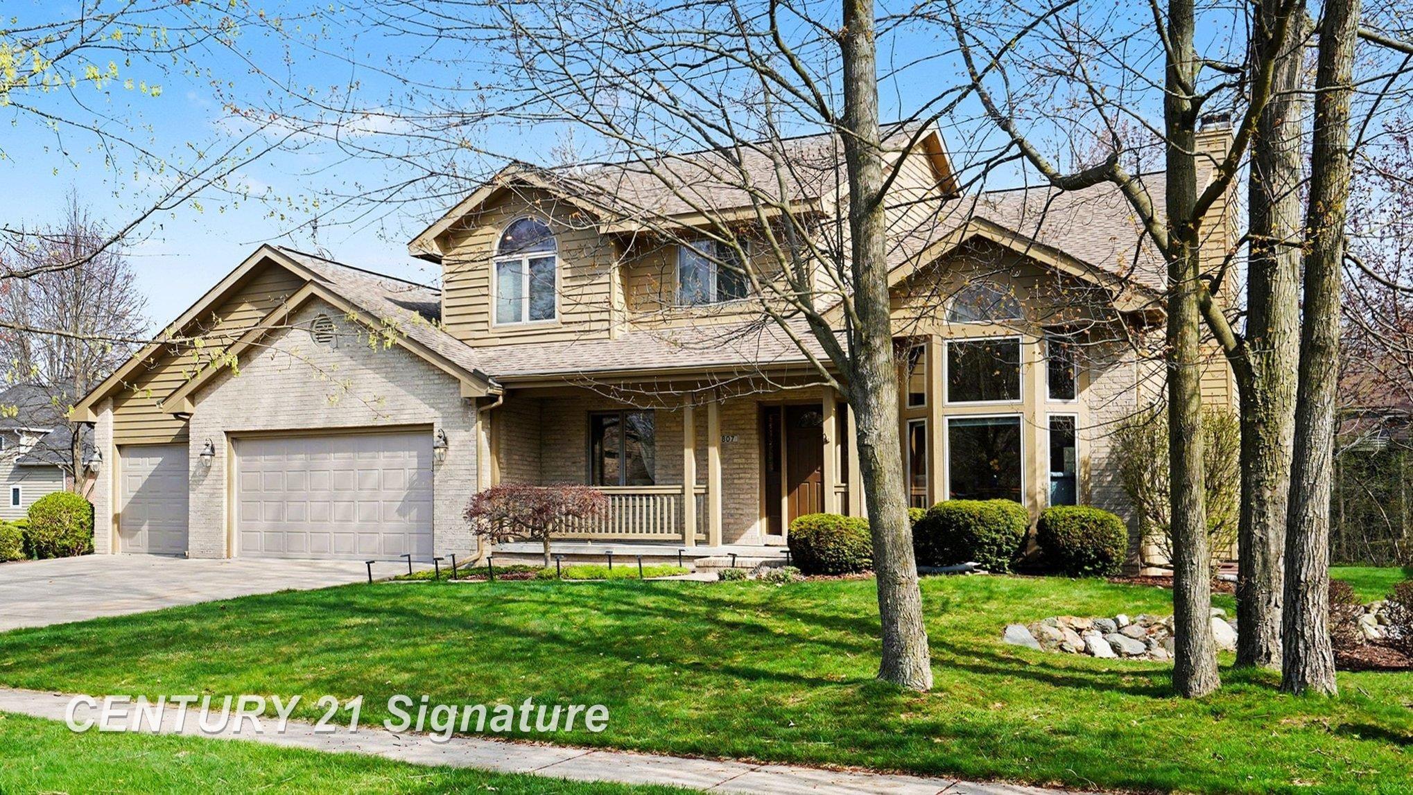 807 Scenic Drive